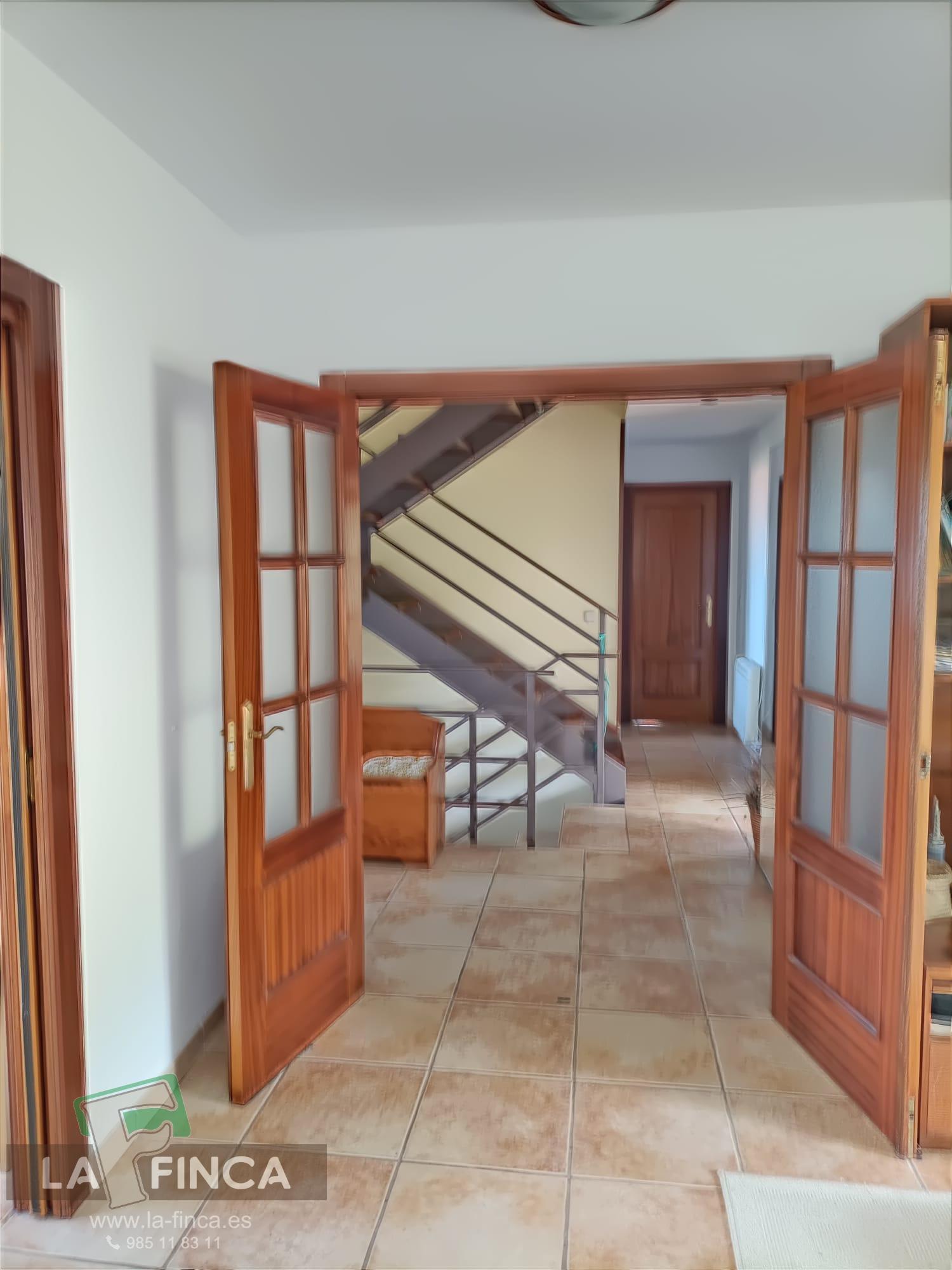 Venta de chalet en Oviedo