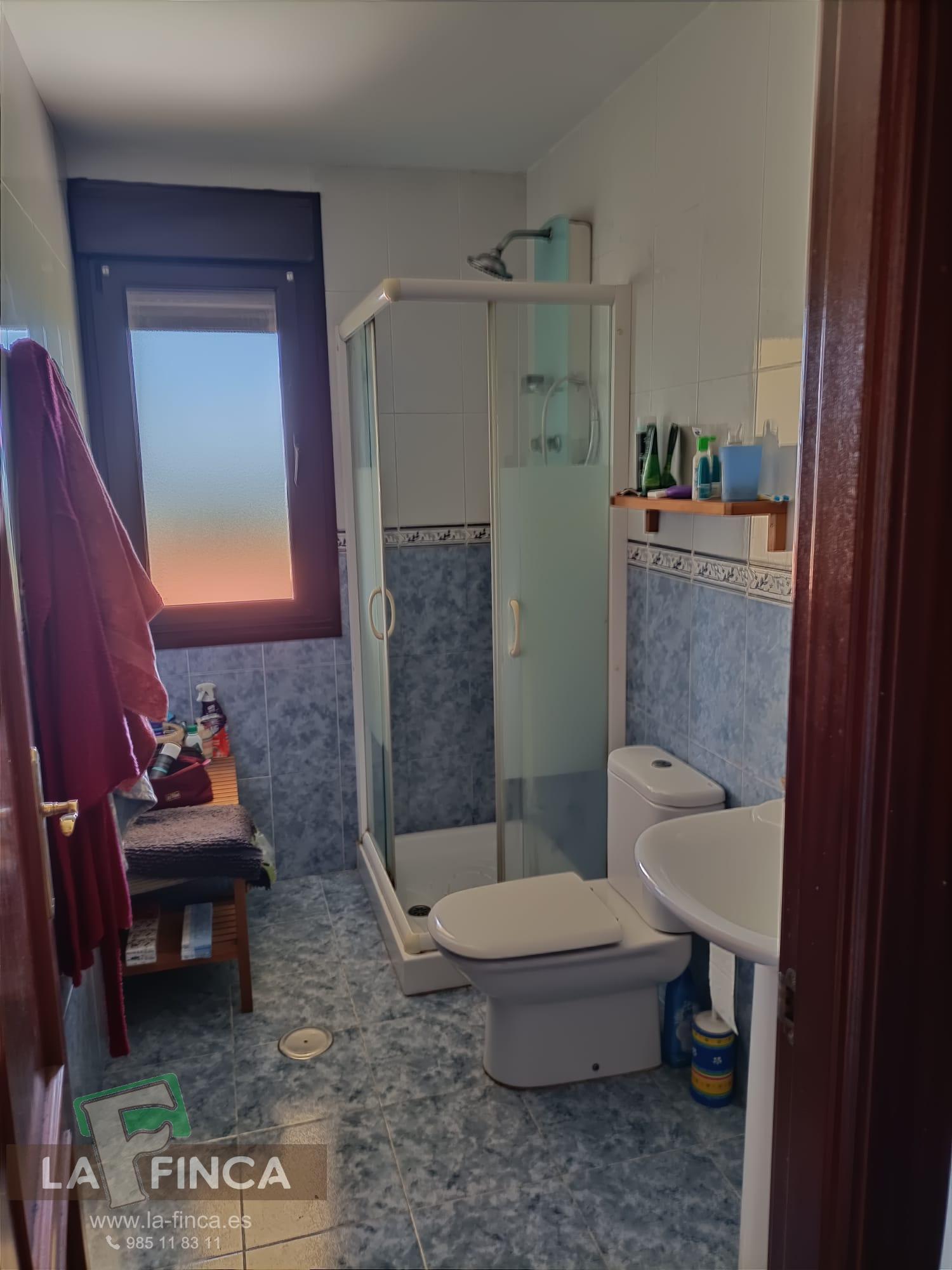 Venta de chalet en Oviedo