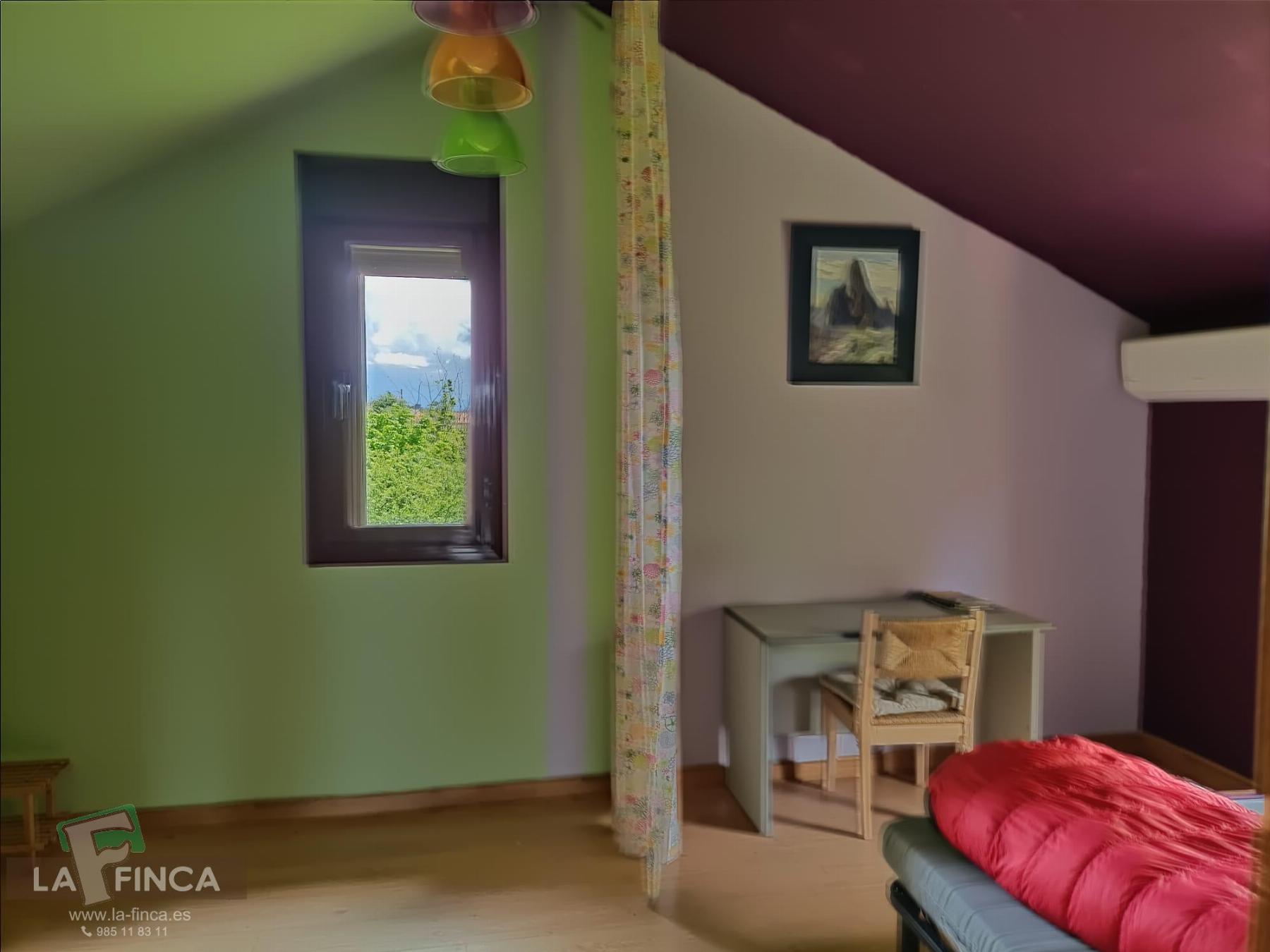 Venta de chalet en Oviedo