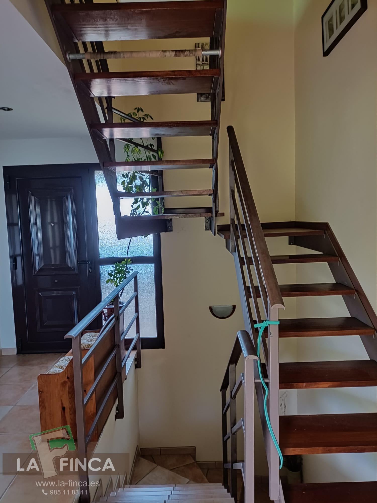 Venta de chalet en Oviedo