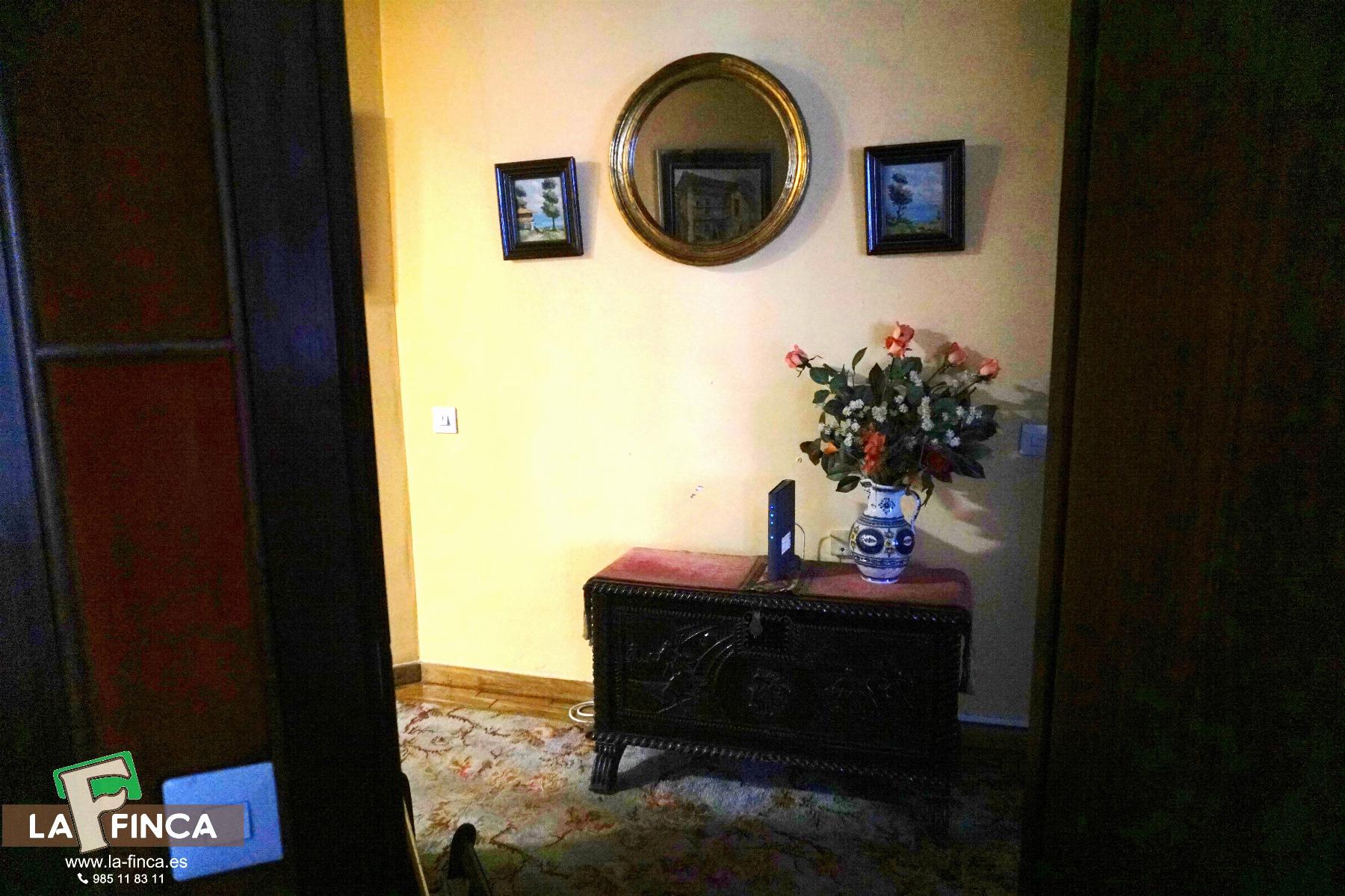 For sale of flat in Oviedo