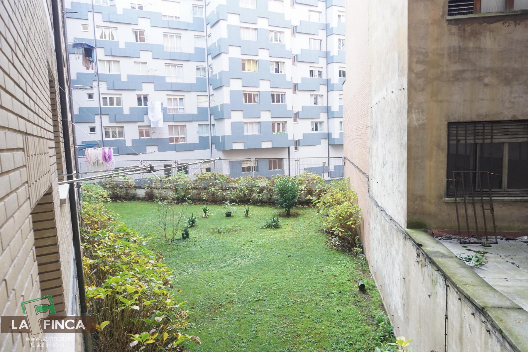 For sale of flat in Oviedo