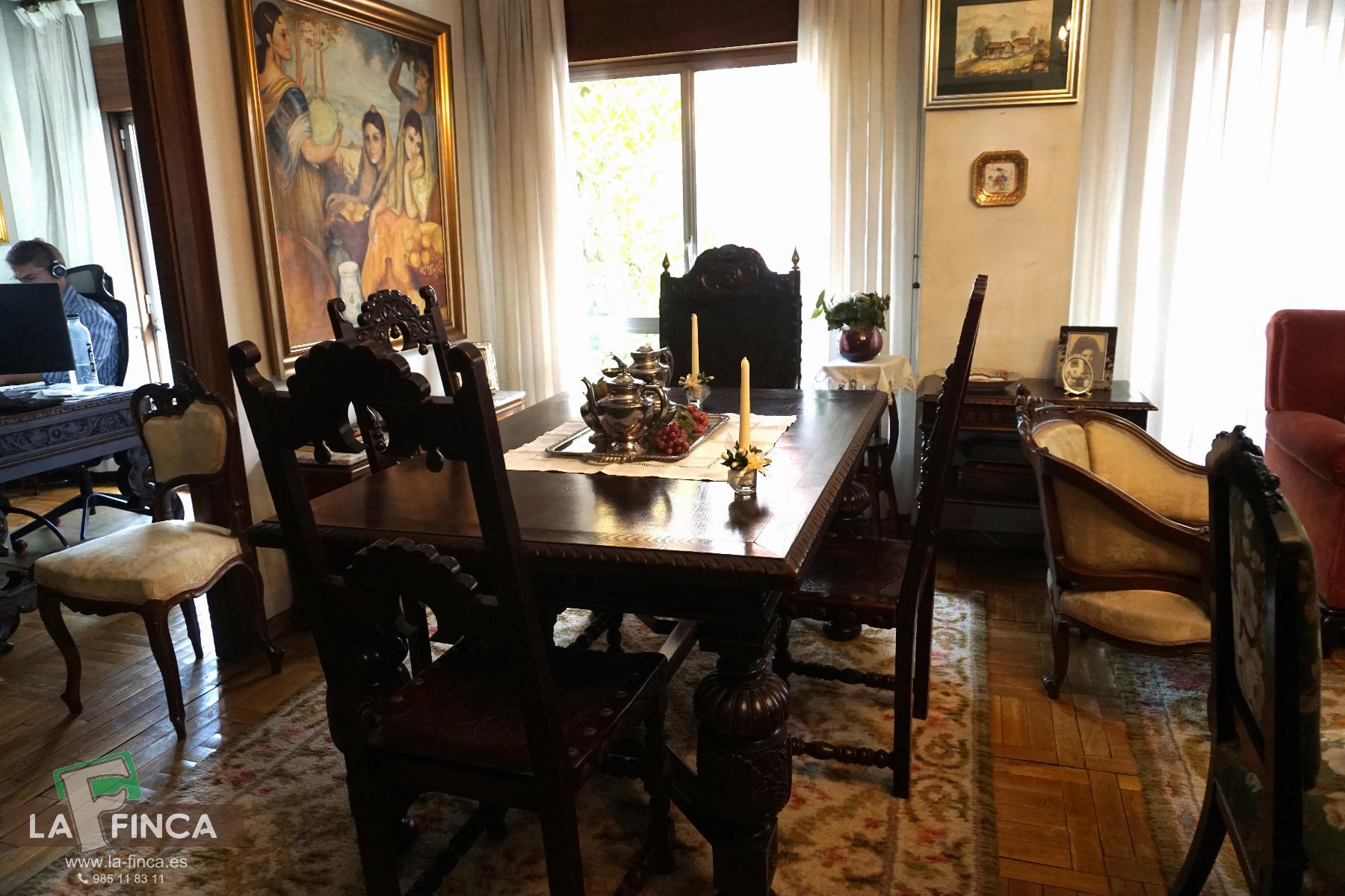 For sale of flat in Oviedo