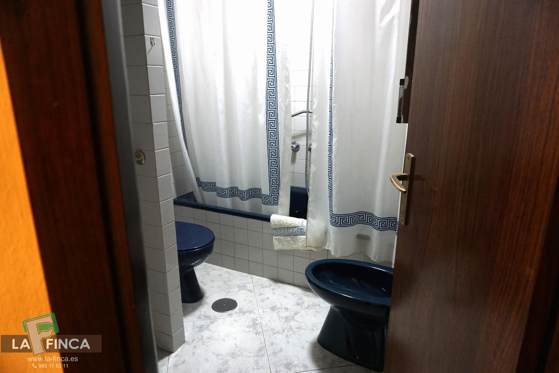 For sale of flat in Oviedo