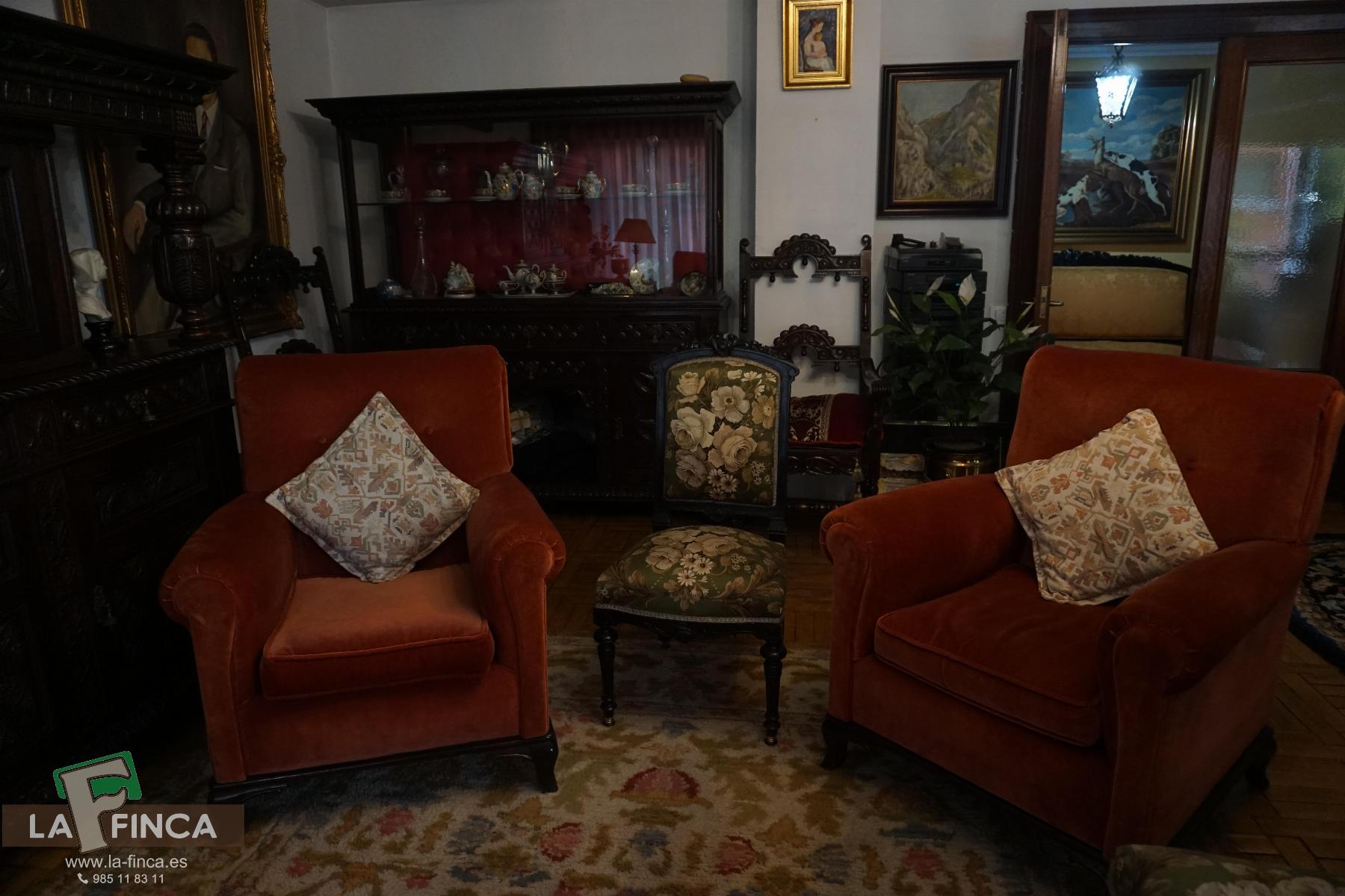 For sale of flat in Oviedo