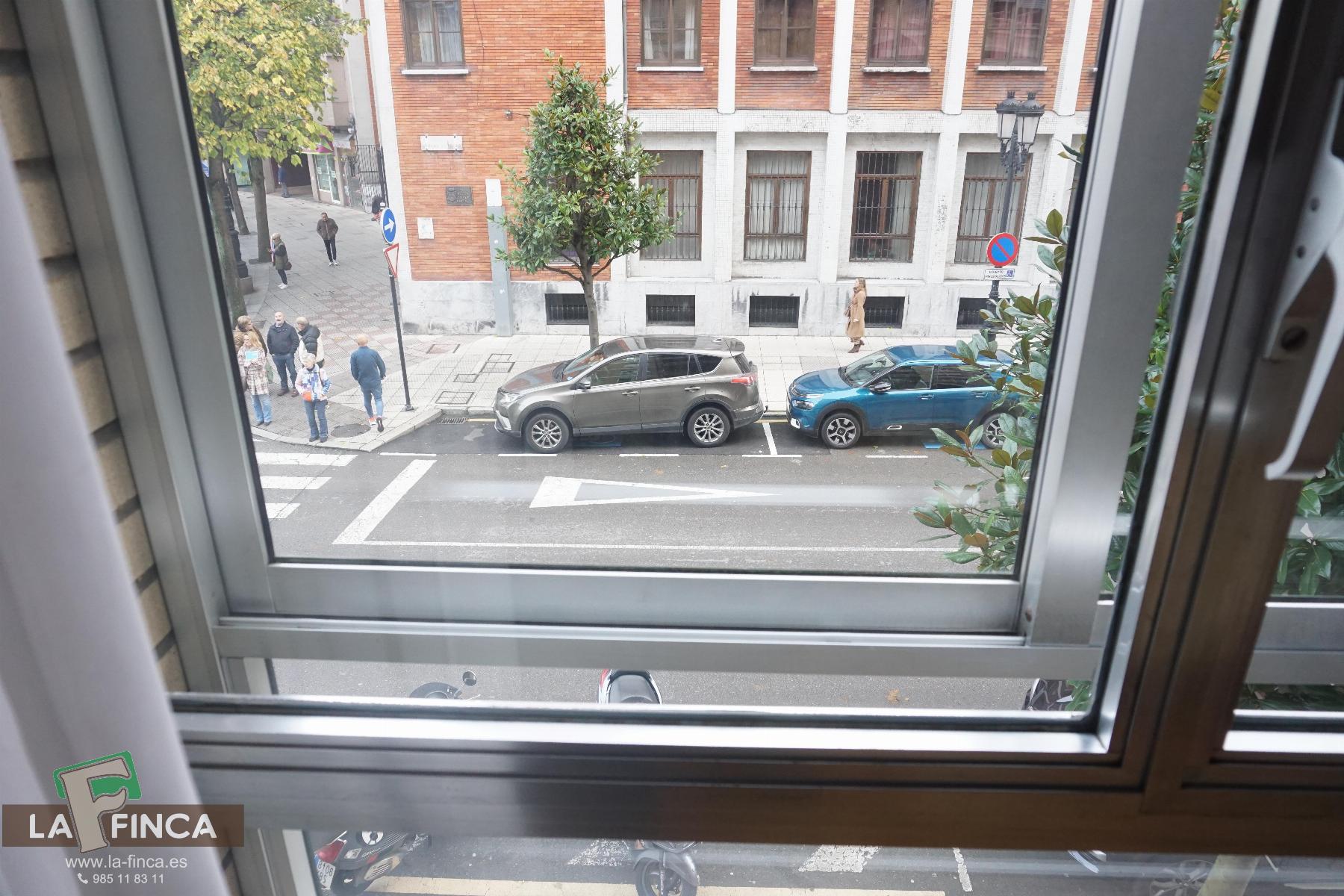 For sale of flat in Oviedo