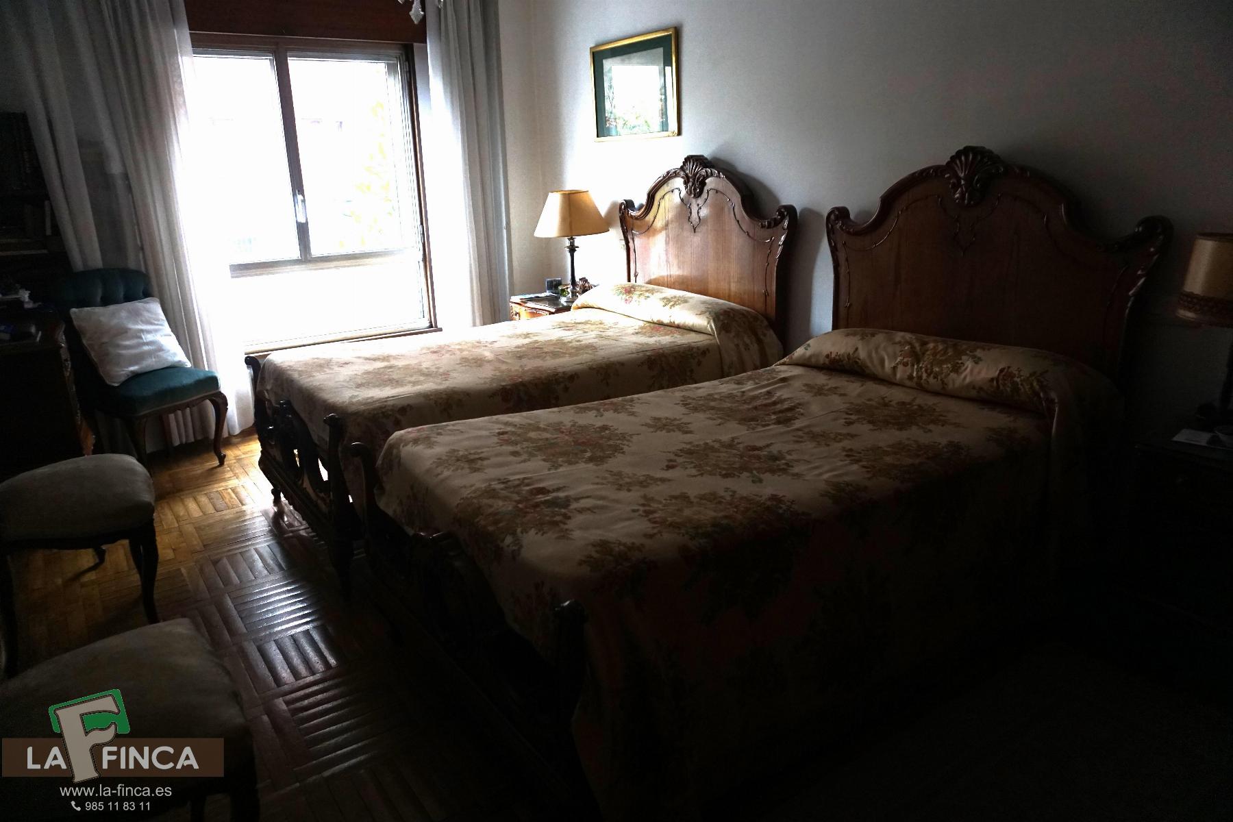 For sale of flat in Oviedo