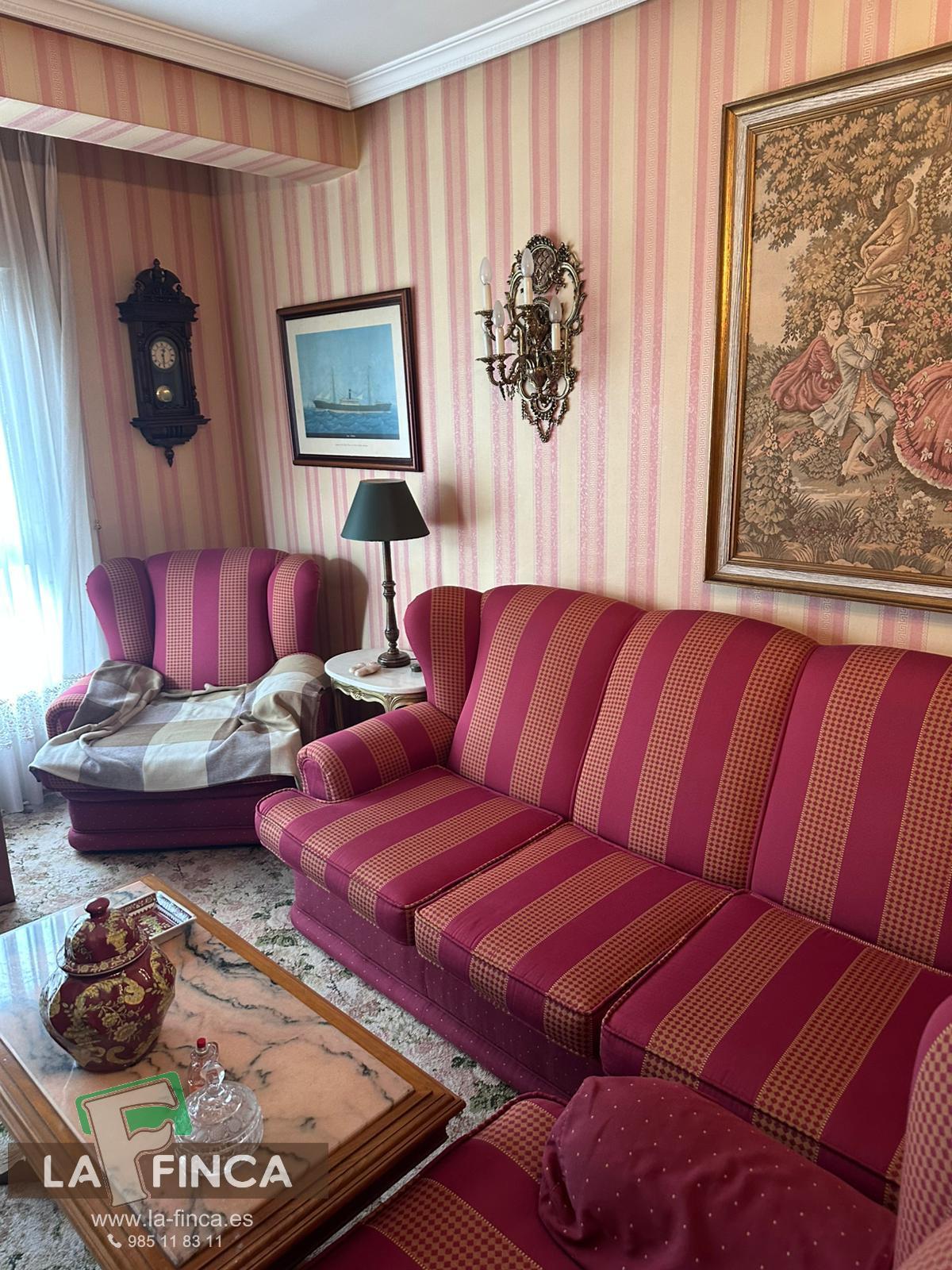 For sale of flat in Oviedo