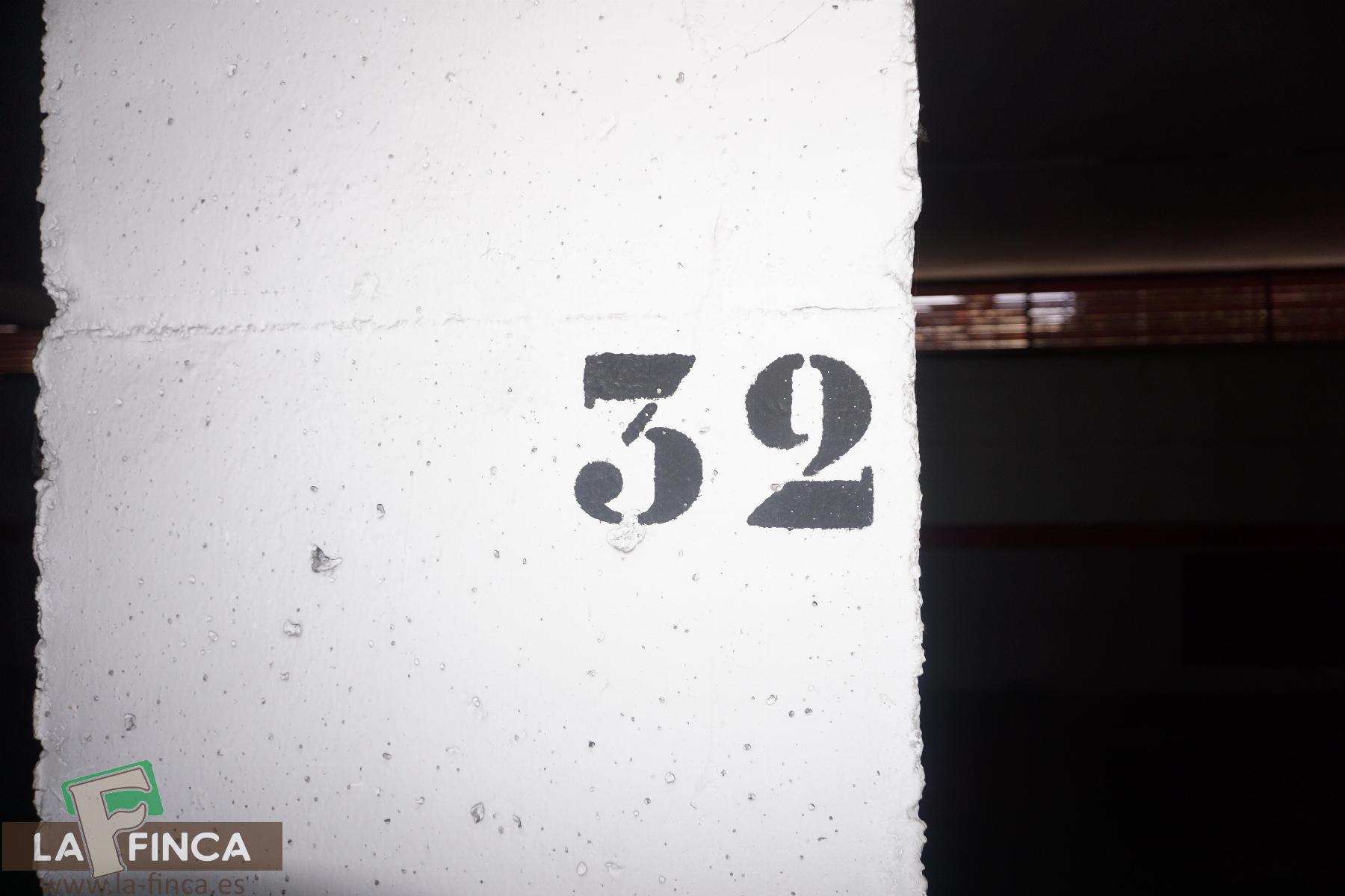 For sale of garage in Oviedo