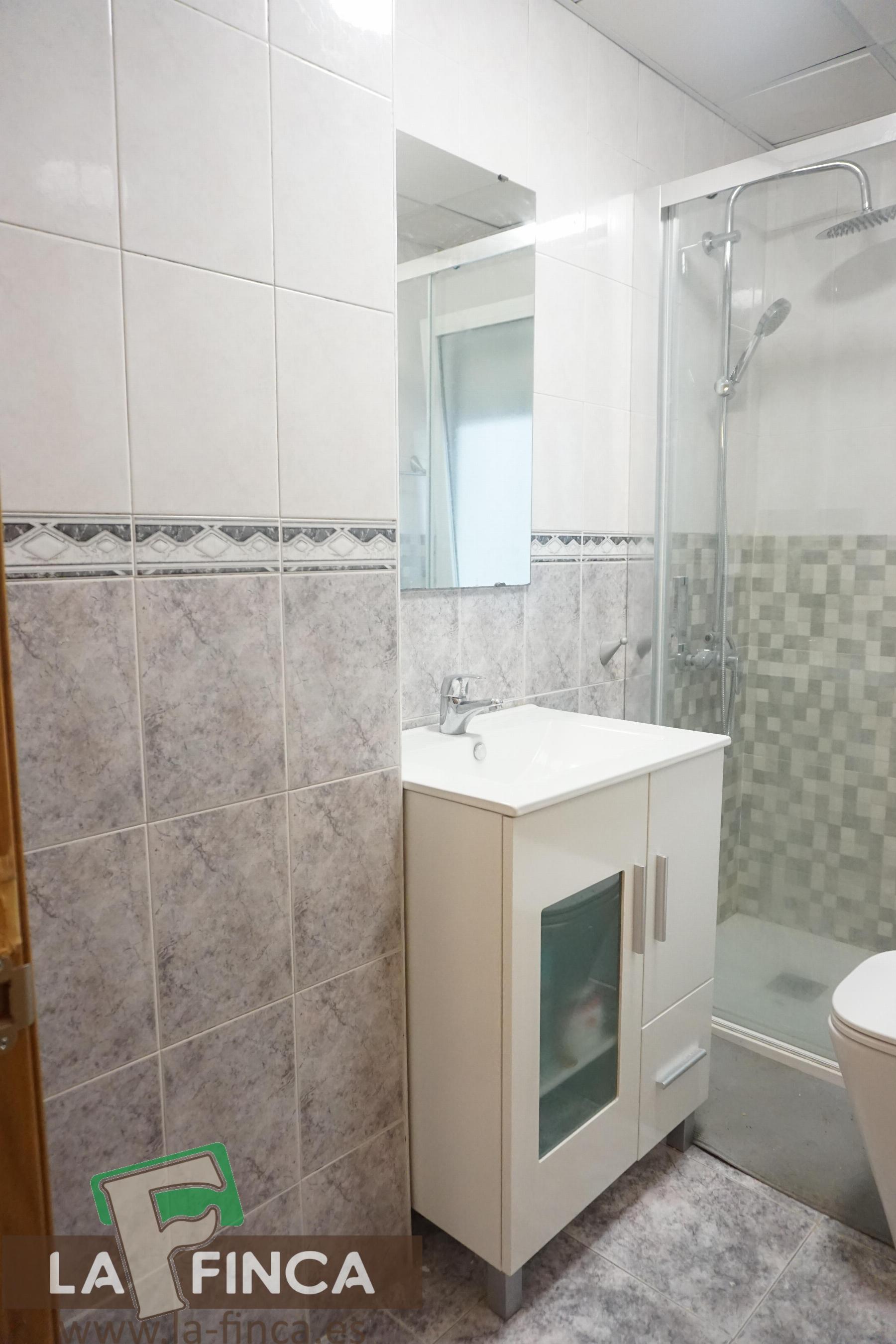 For sale of flat in Oviedo