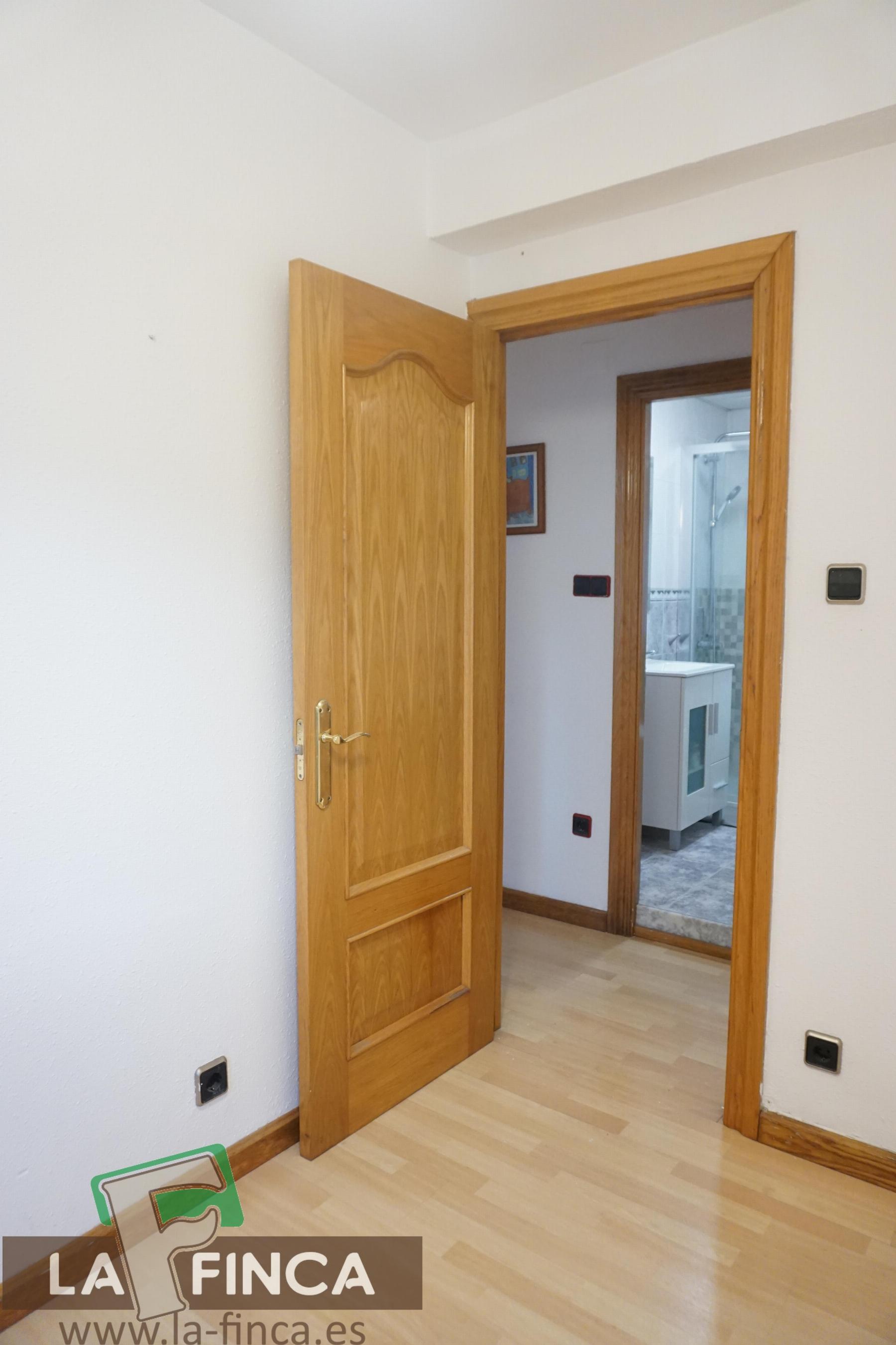For sale of flat in Oviedo