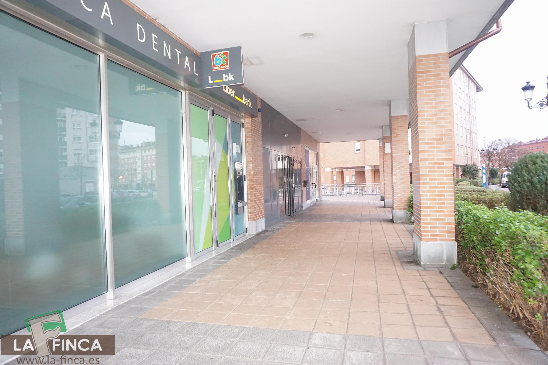 For sale of premises in Oviedo