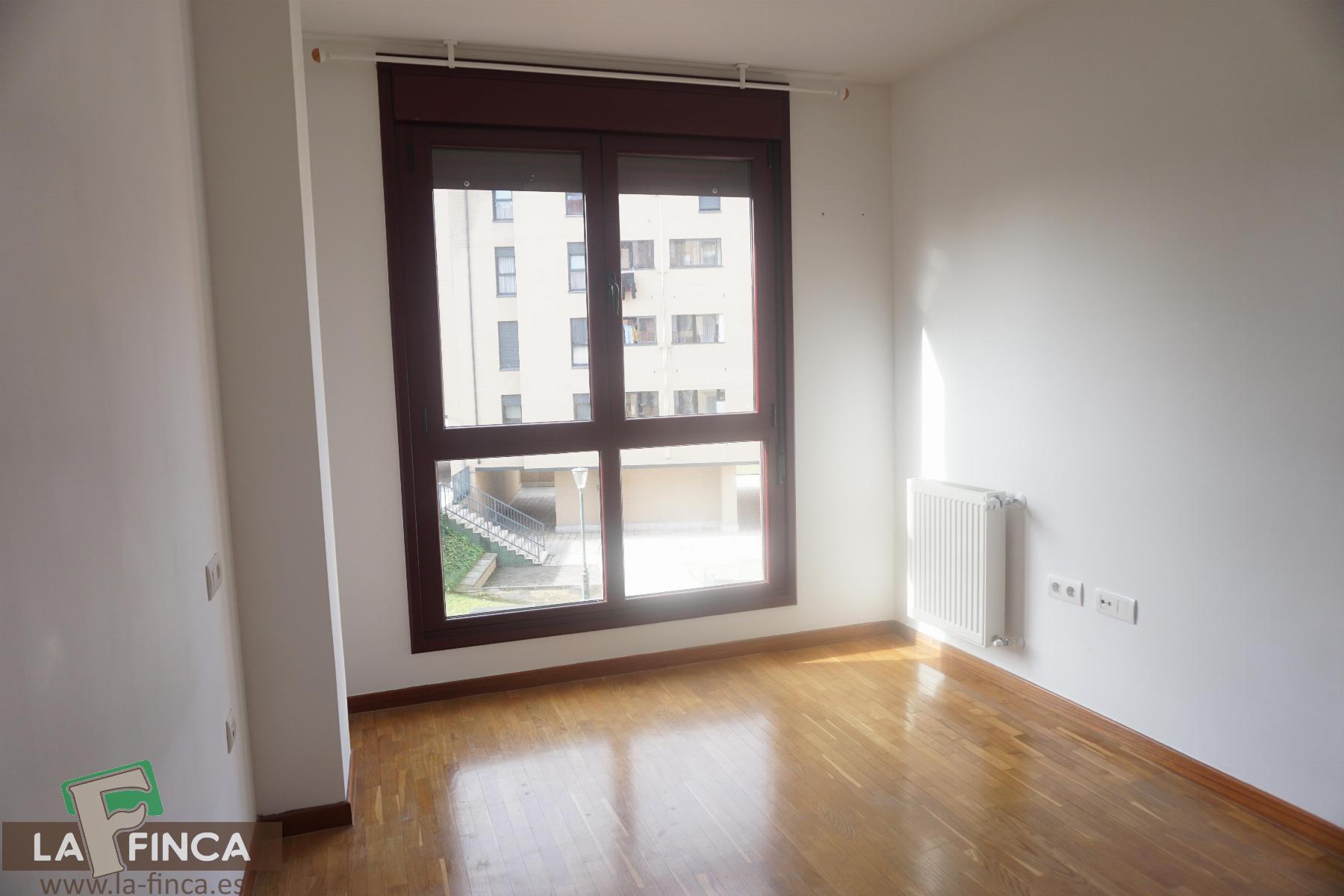 For sale of flat in Gijón