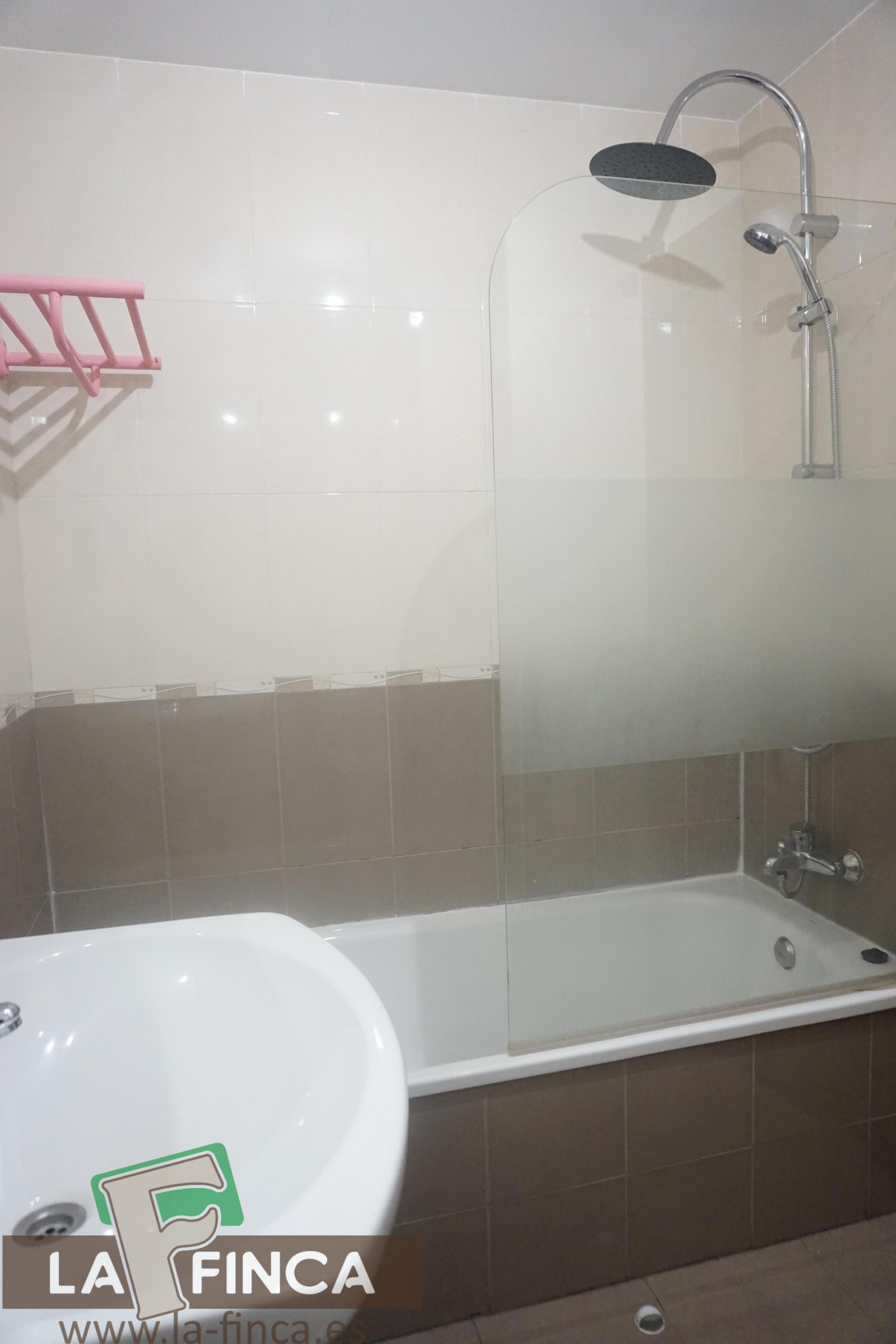 For sale of flat in Gijón