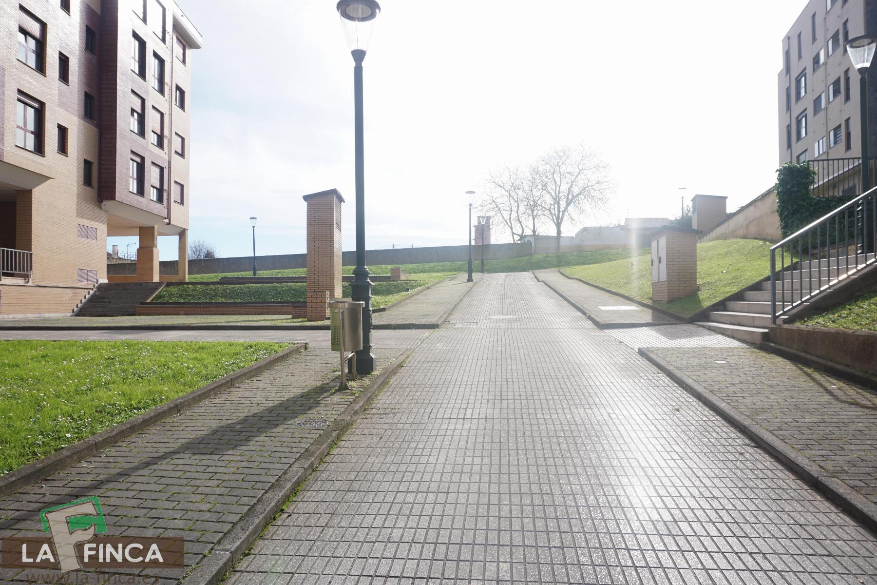 For sale of flat in Gijón