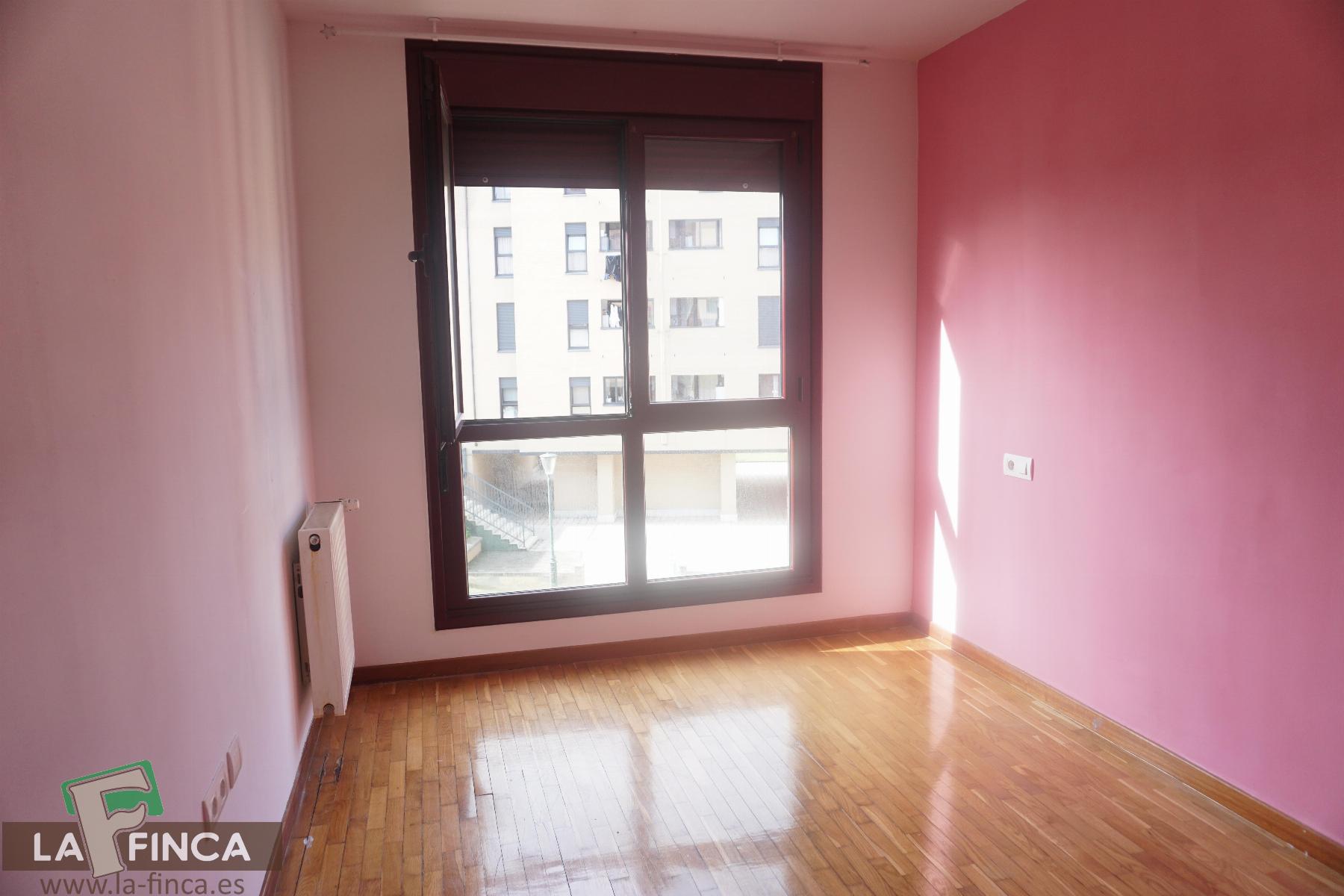 For sale of flat in Gijón