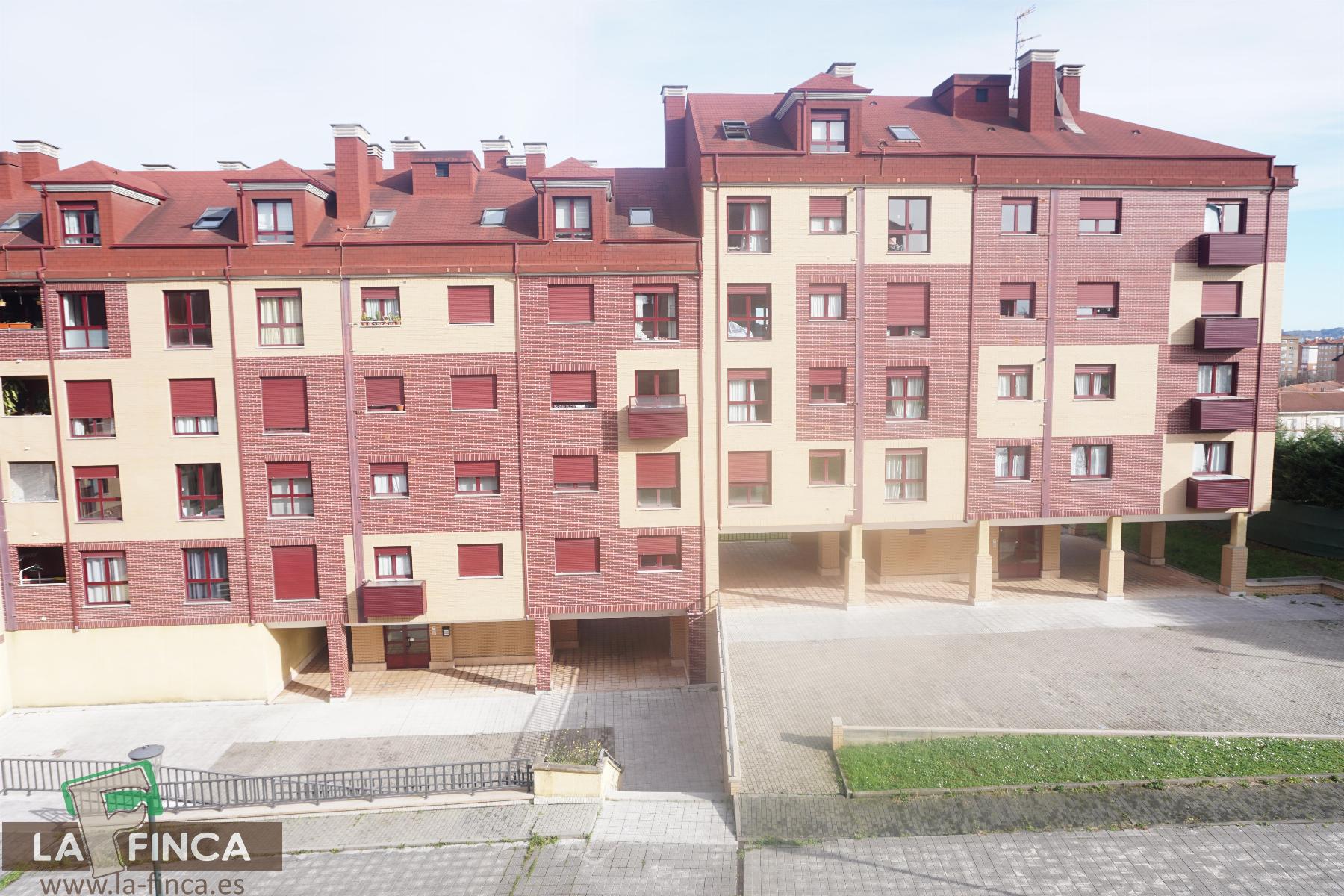 For sale of flat in Gijón