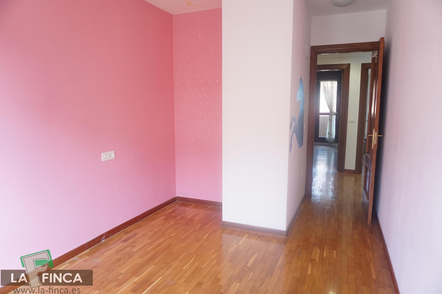 For sale of flat in Gijón