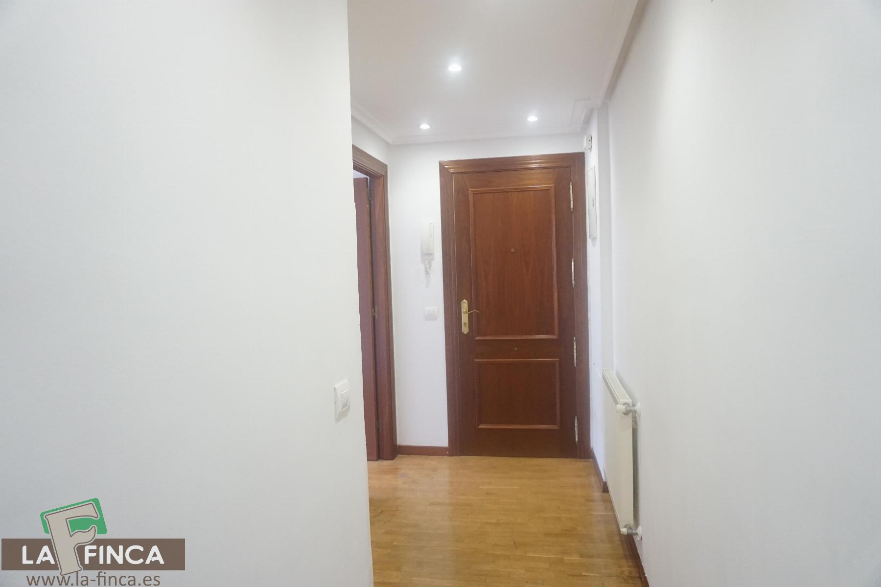 For sale of flat in Gijón