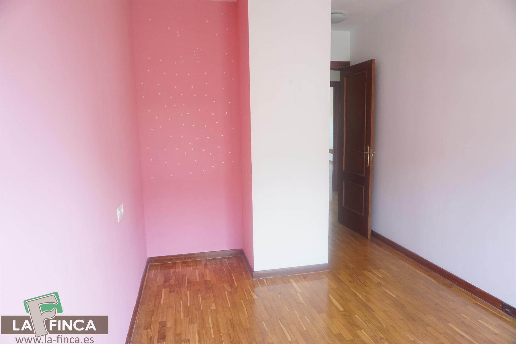 For sale of flat in Gijón
