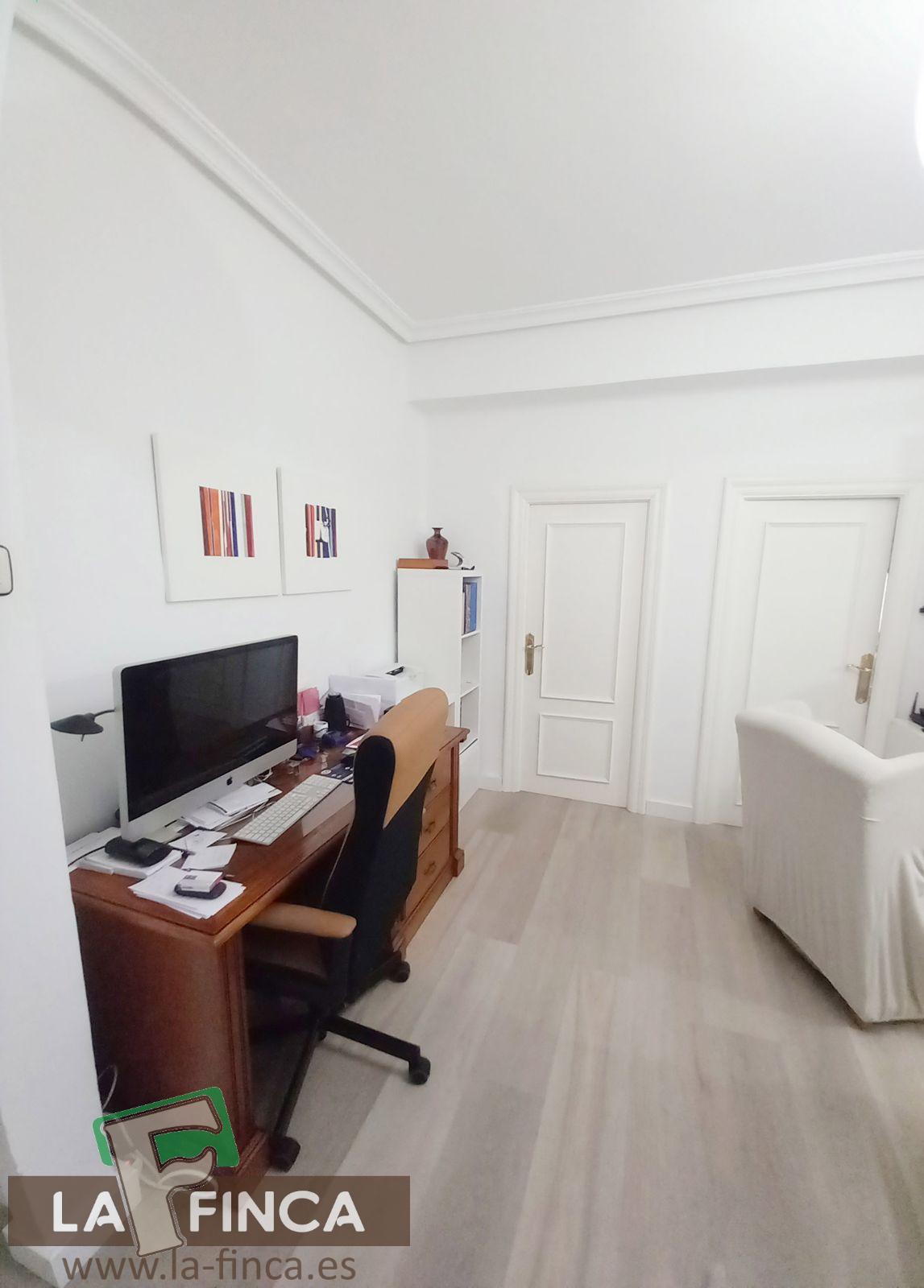 Venta de piso en Oviedo