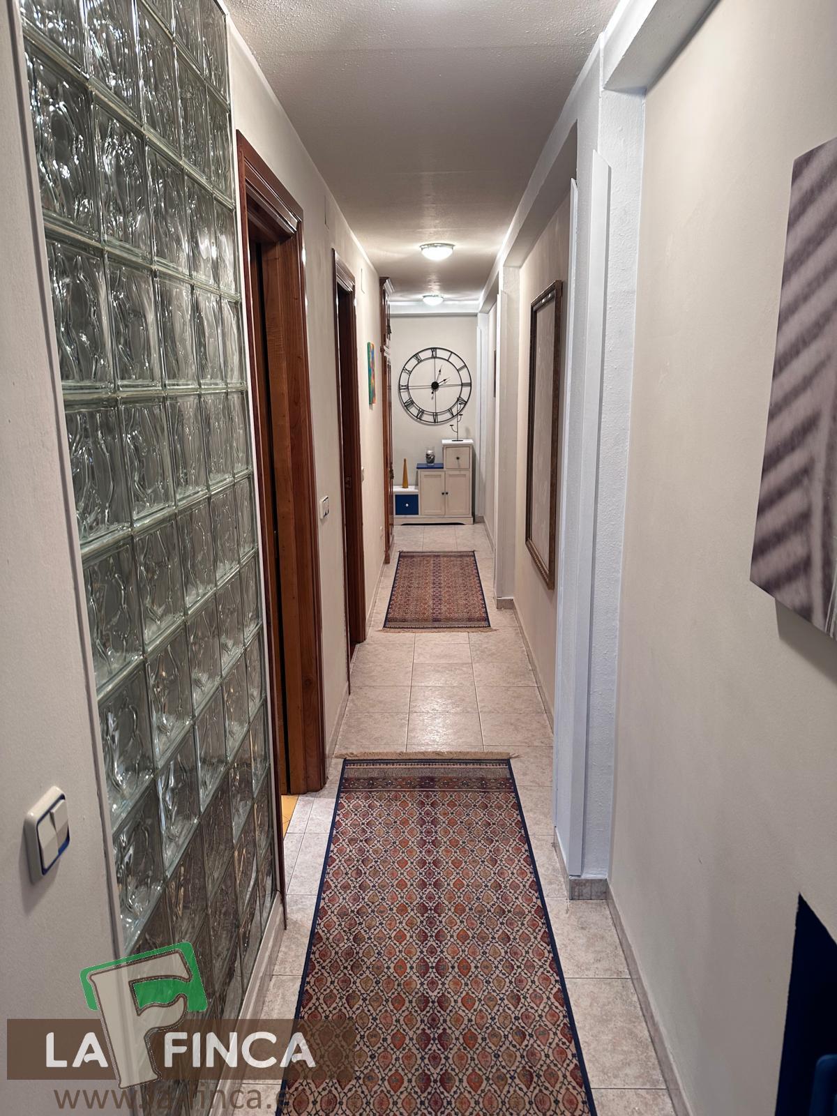 For sale of penthouse in Oviedo