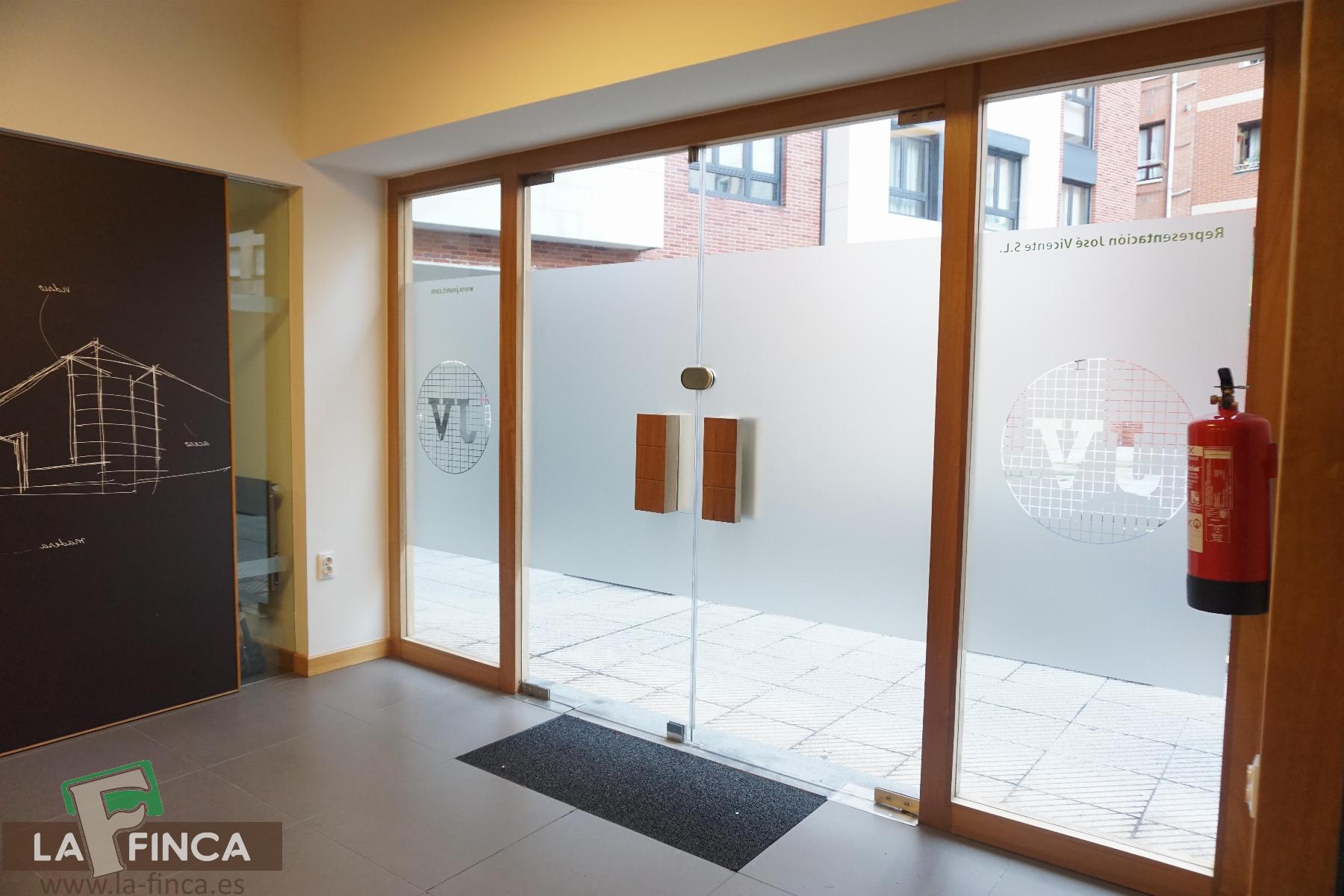 Venta de local en Oviedo