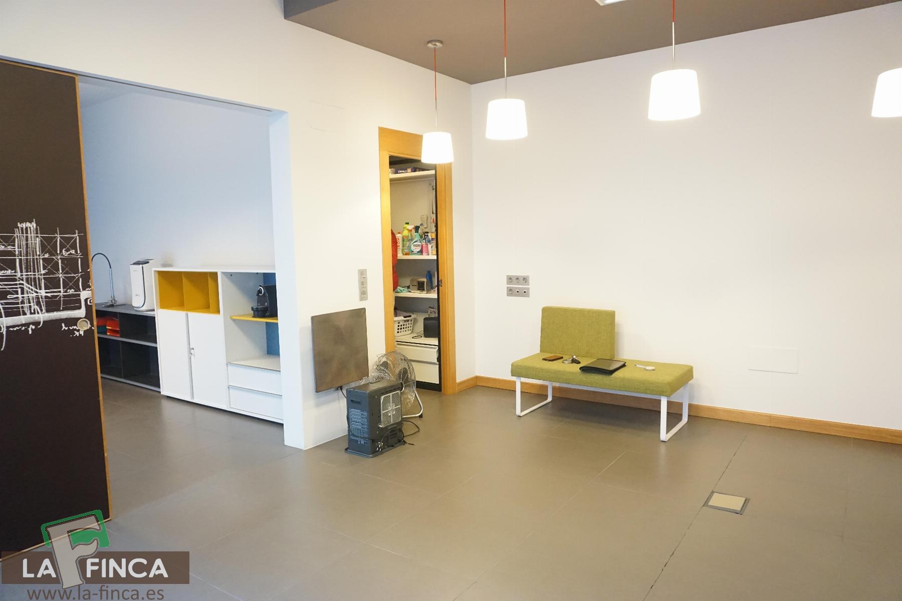 Venta de local en Oviedo