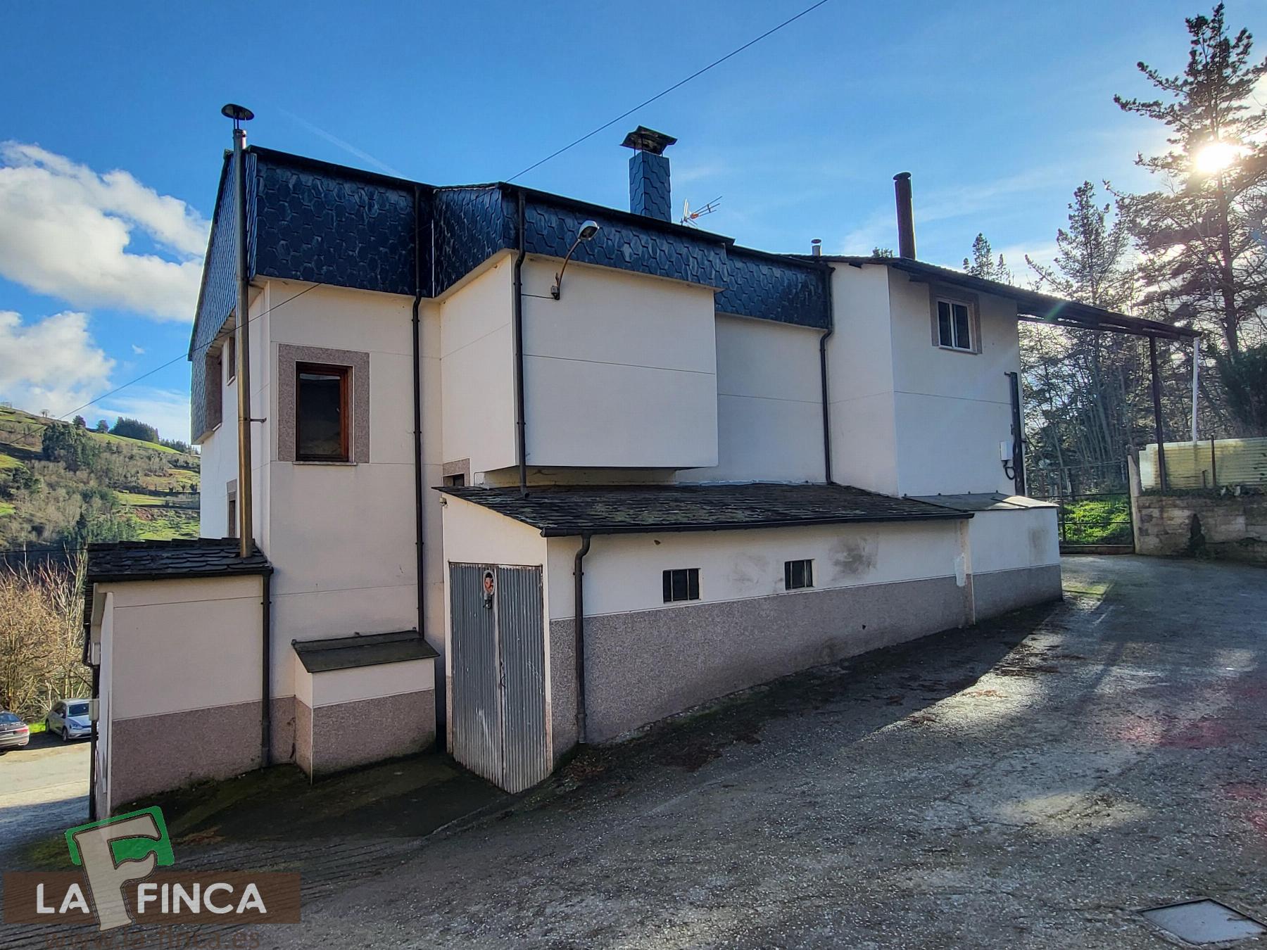 Venta de casa en Cangas del Narcea