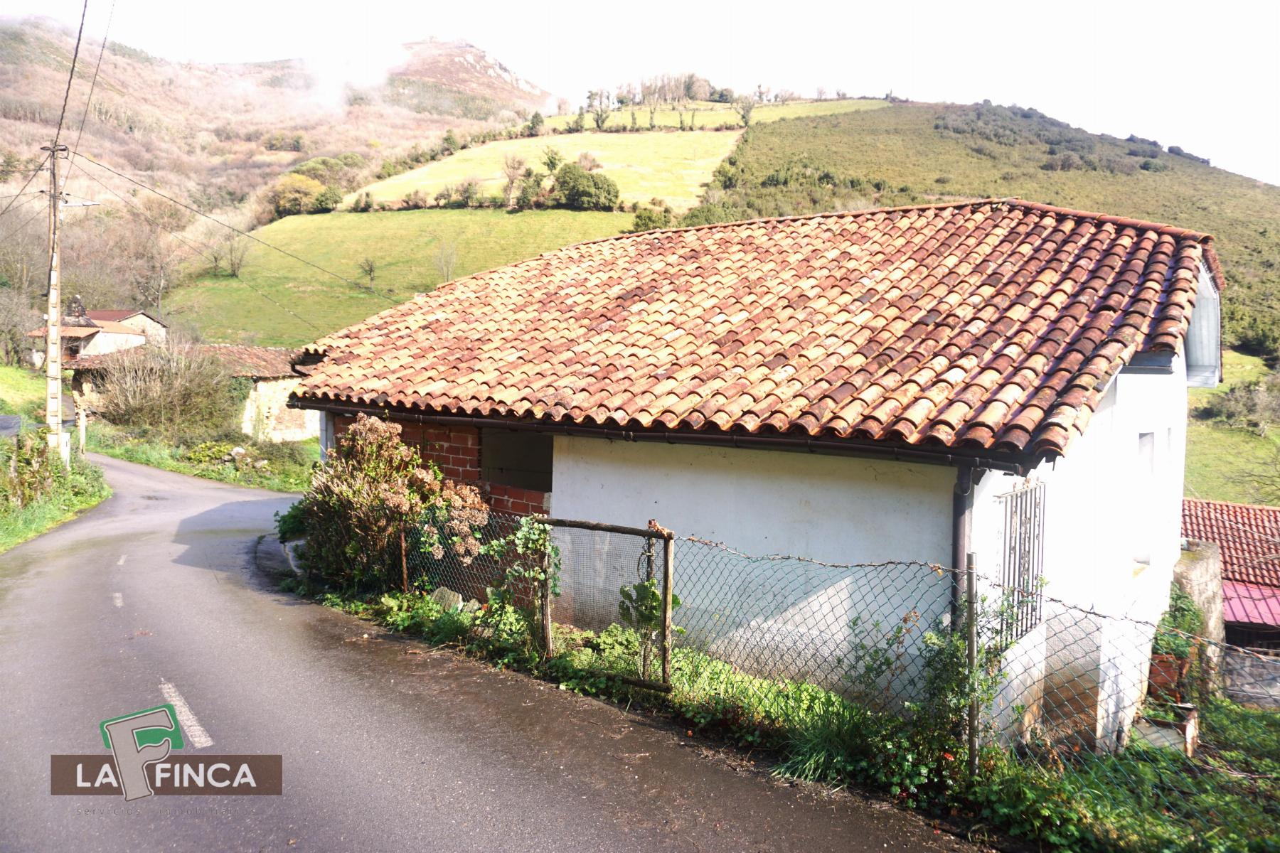 Venta de casa en Belmonte de Miranda