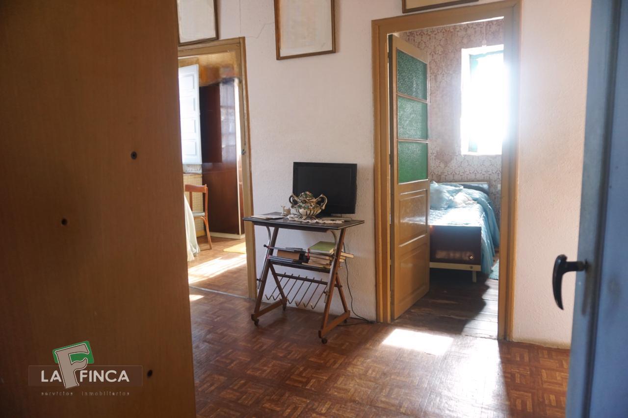 Venta de casa en Belmonte de Miranda