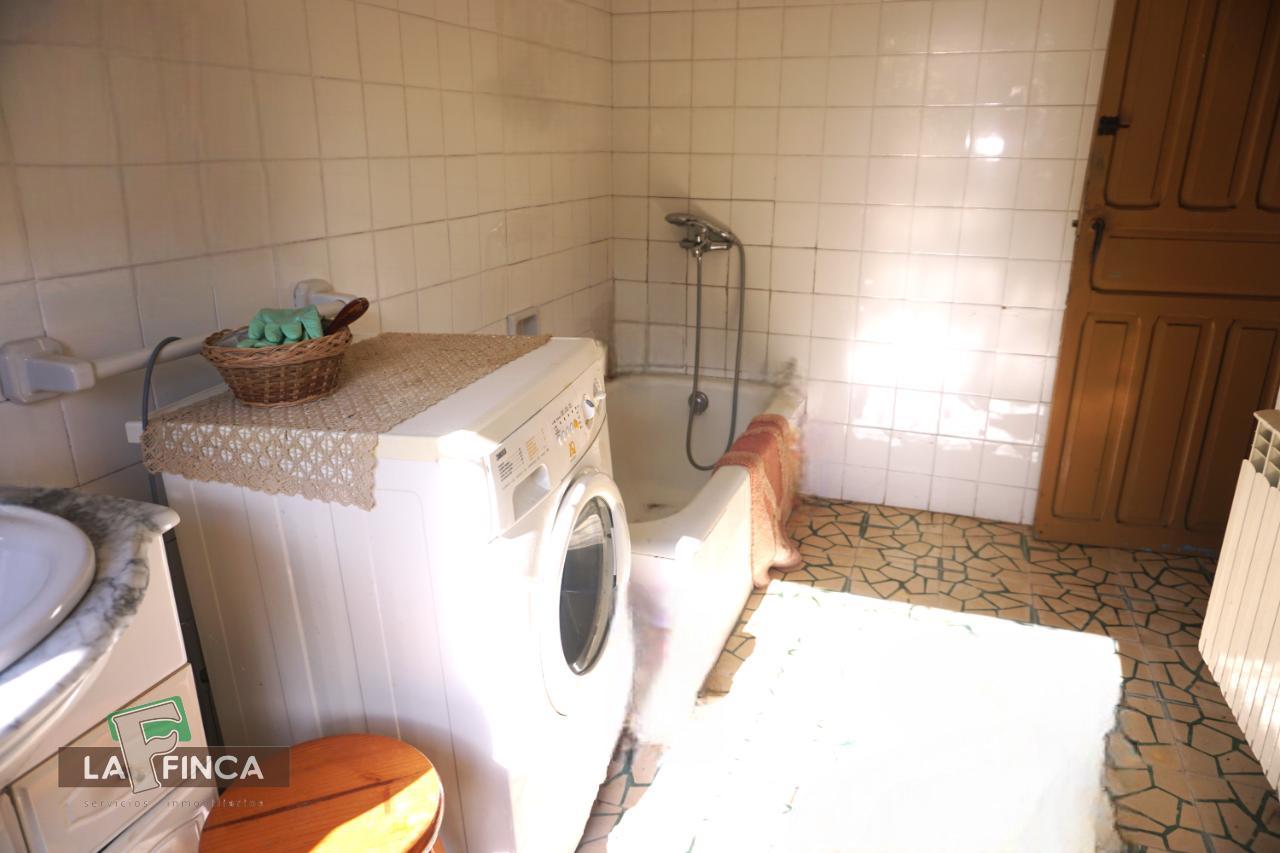 Venta de casa en Belmonte de Miranda