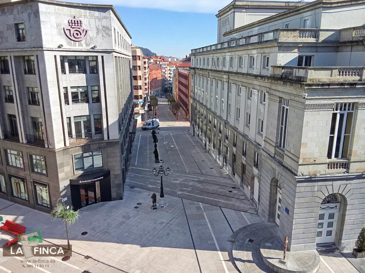 For sale of duplex in Oviedo