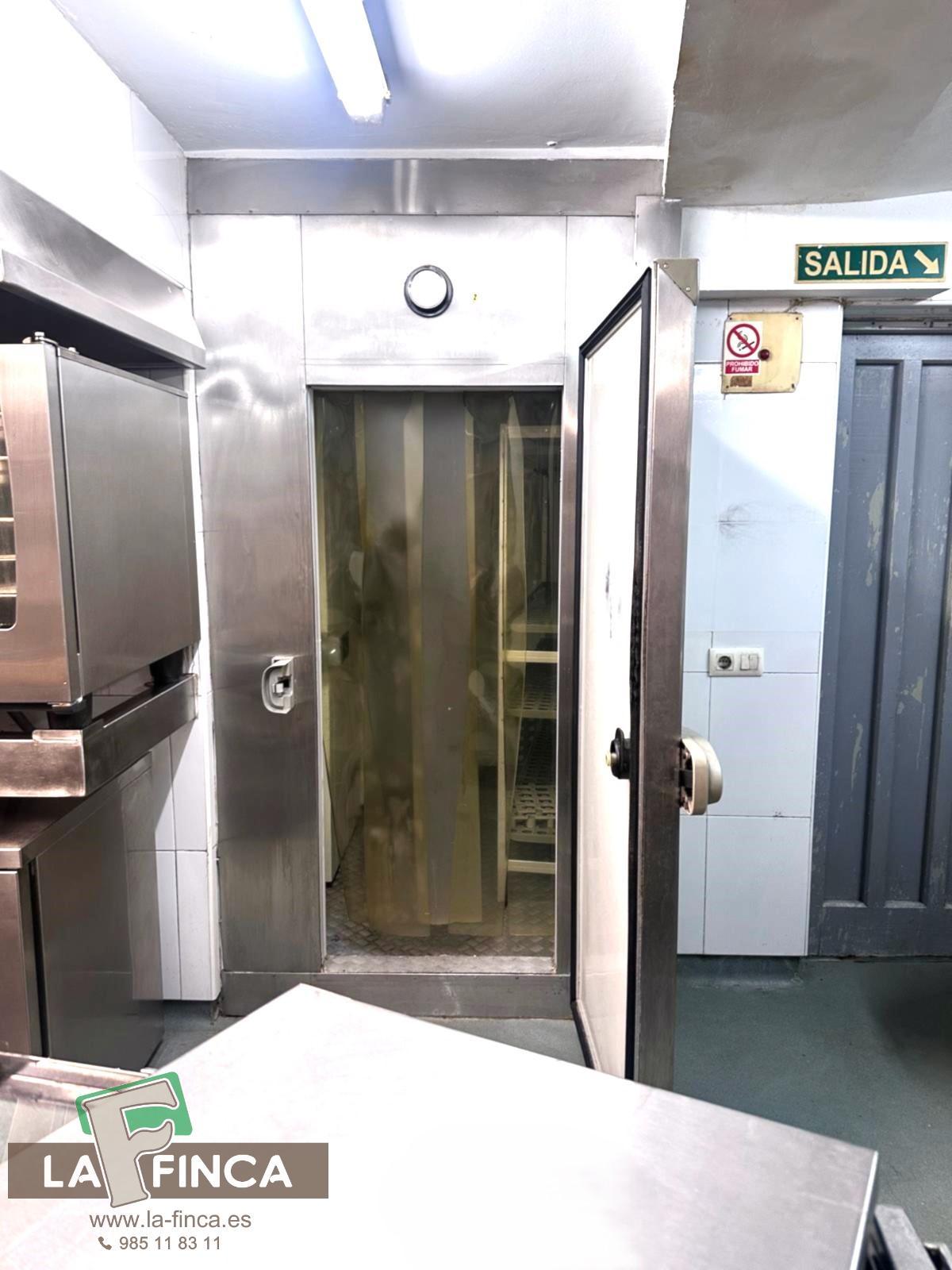 Venta de local en Oviedo