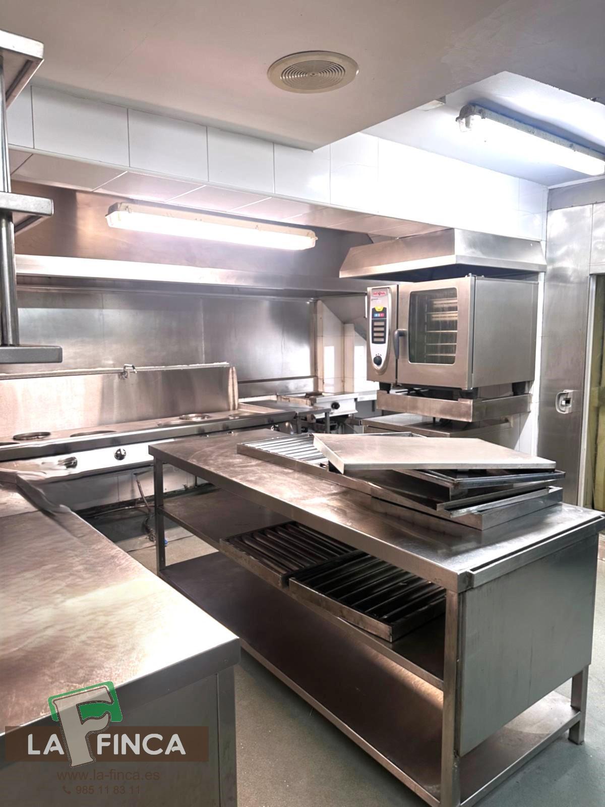 Venta de local en Oviedo