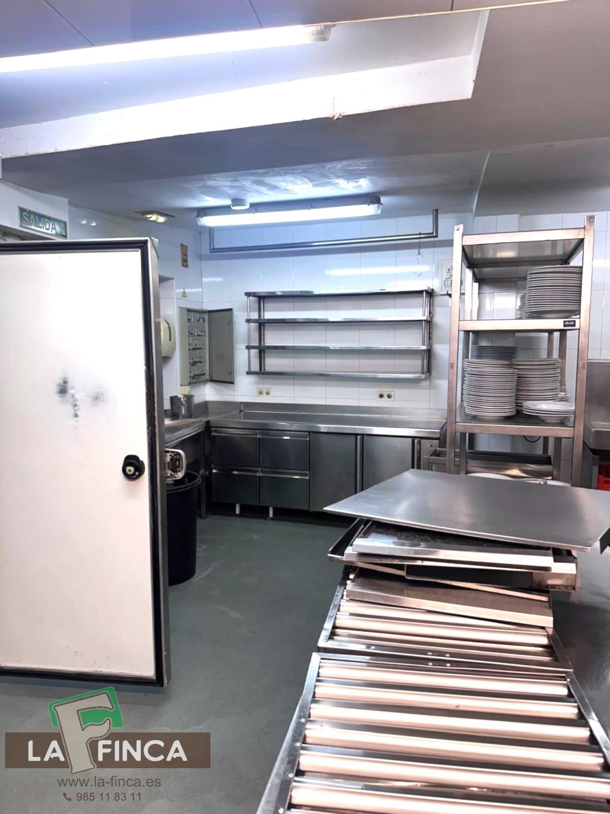 Venta de local en Oviedo