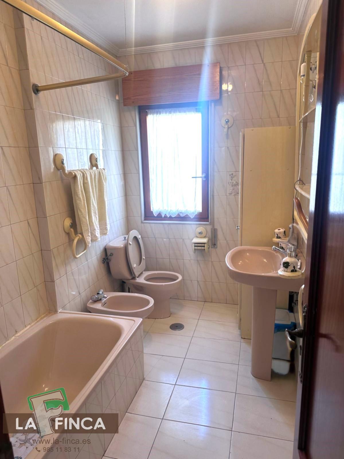 Venta de local en Oviedo