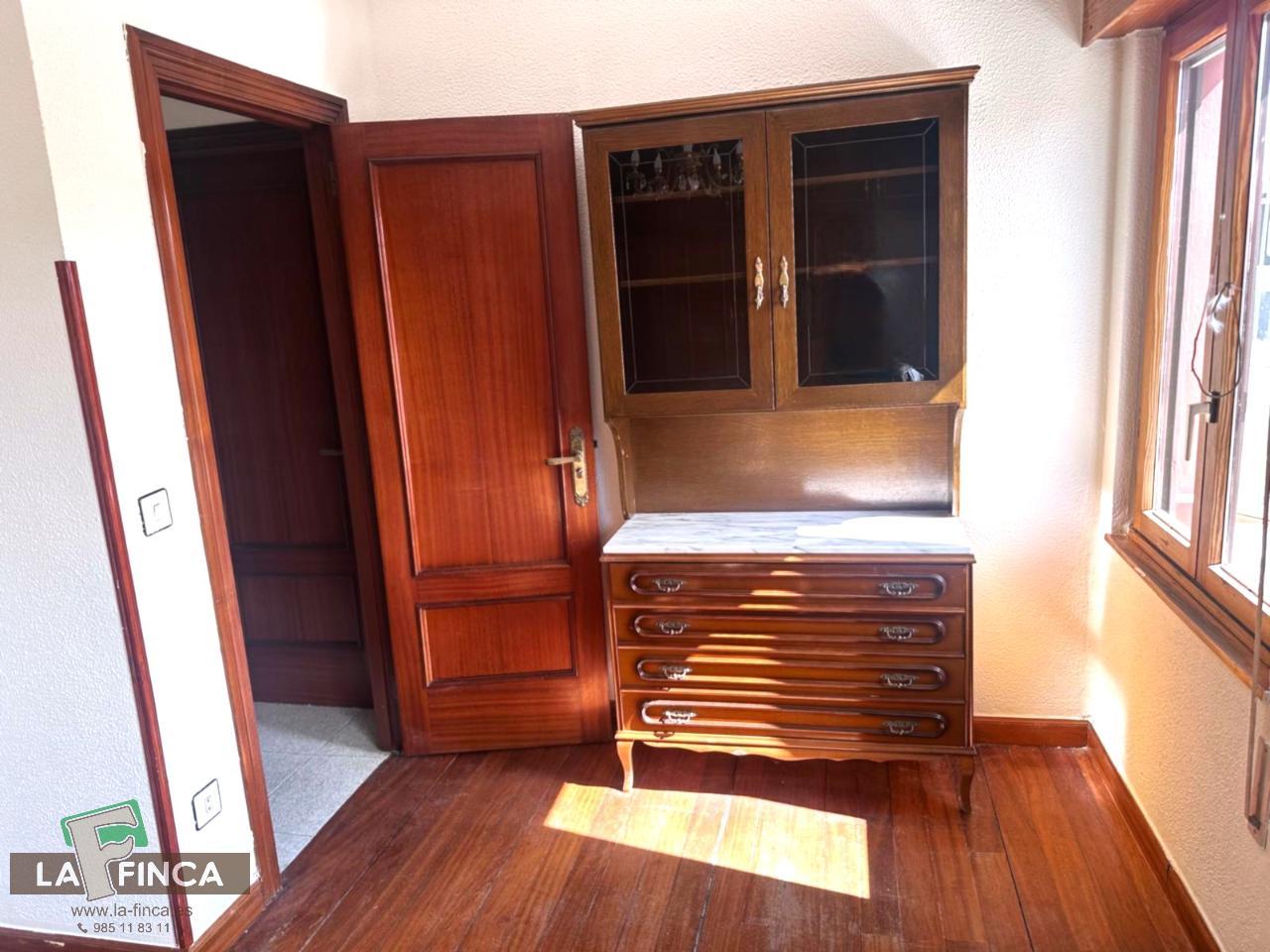 Venta de local en Oviedo