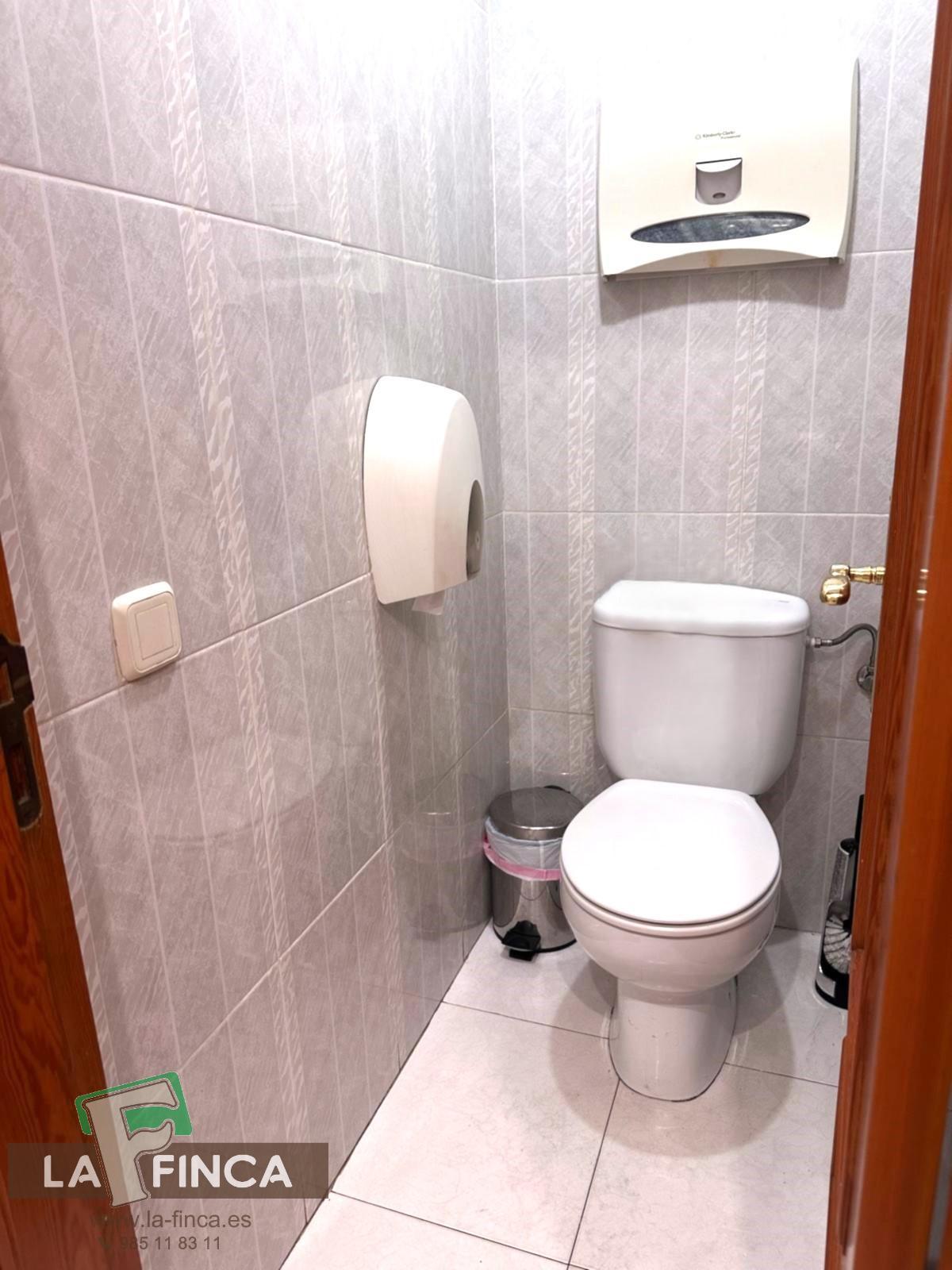 Venta de local en Oviedo