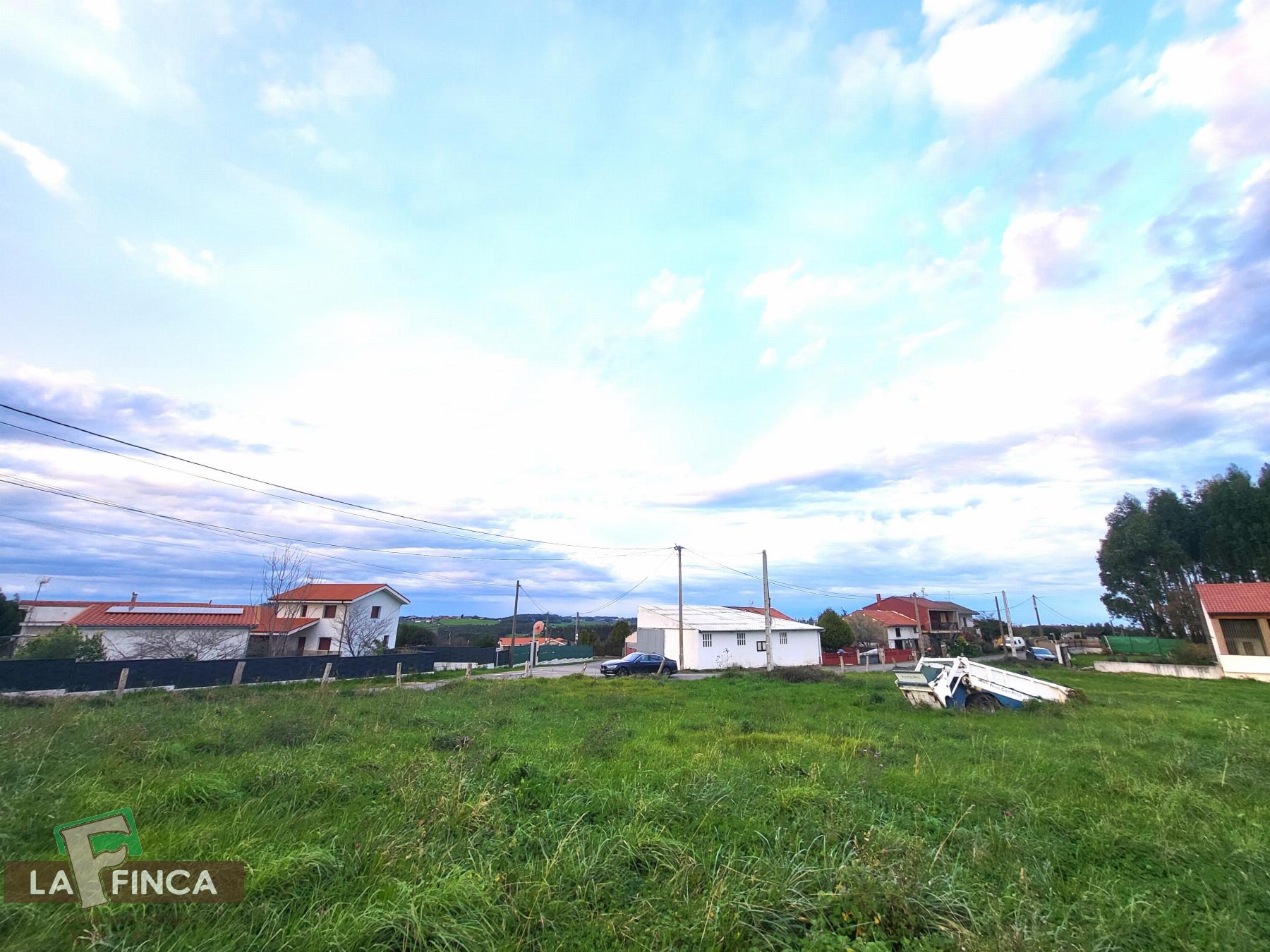 Venta de terreno en Candás