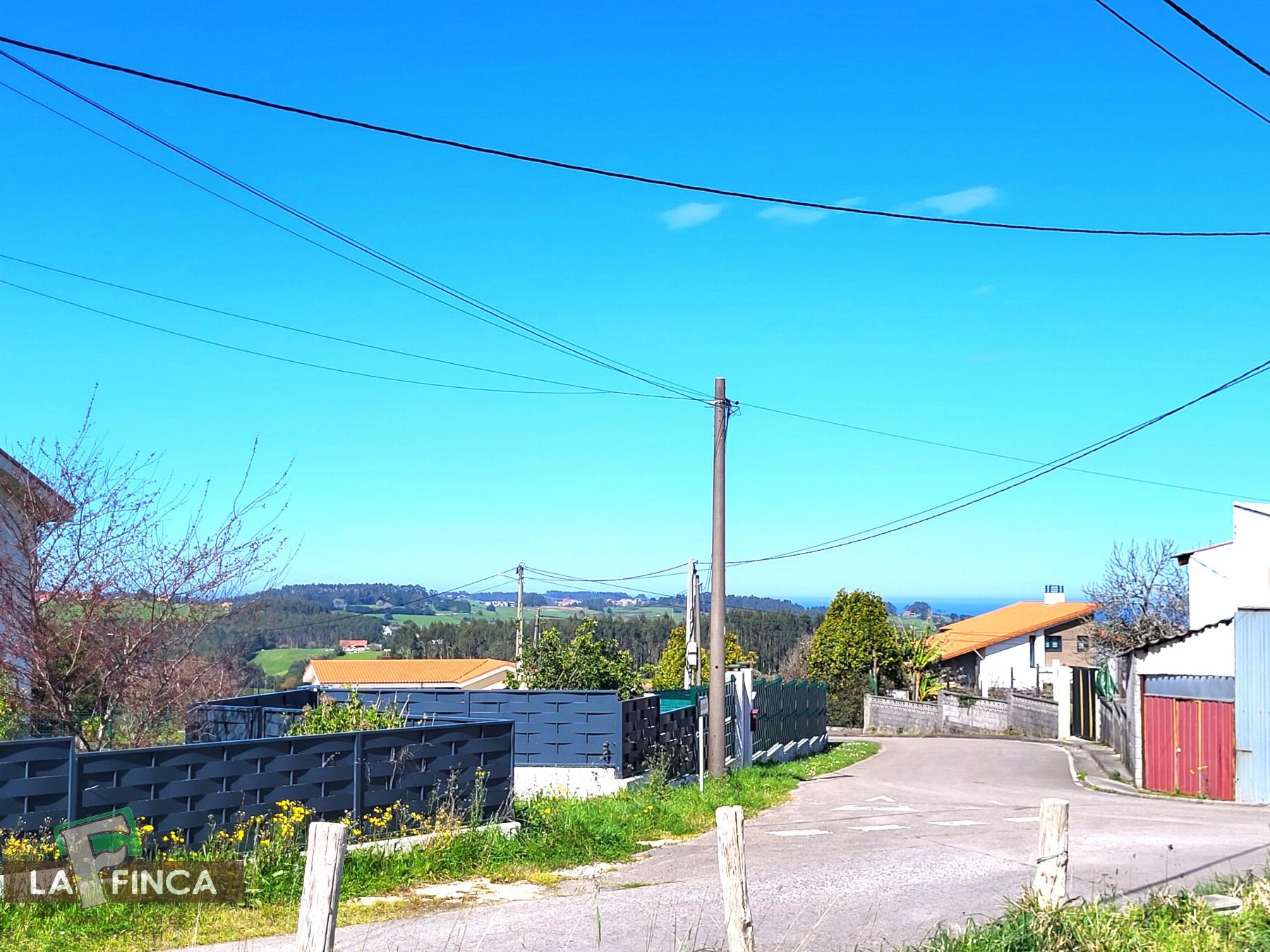 Venta de terreno en Candás