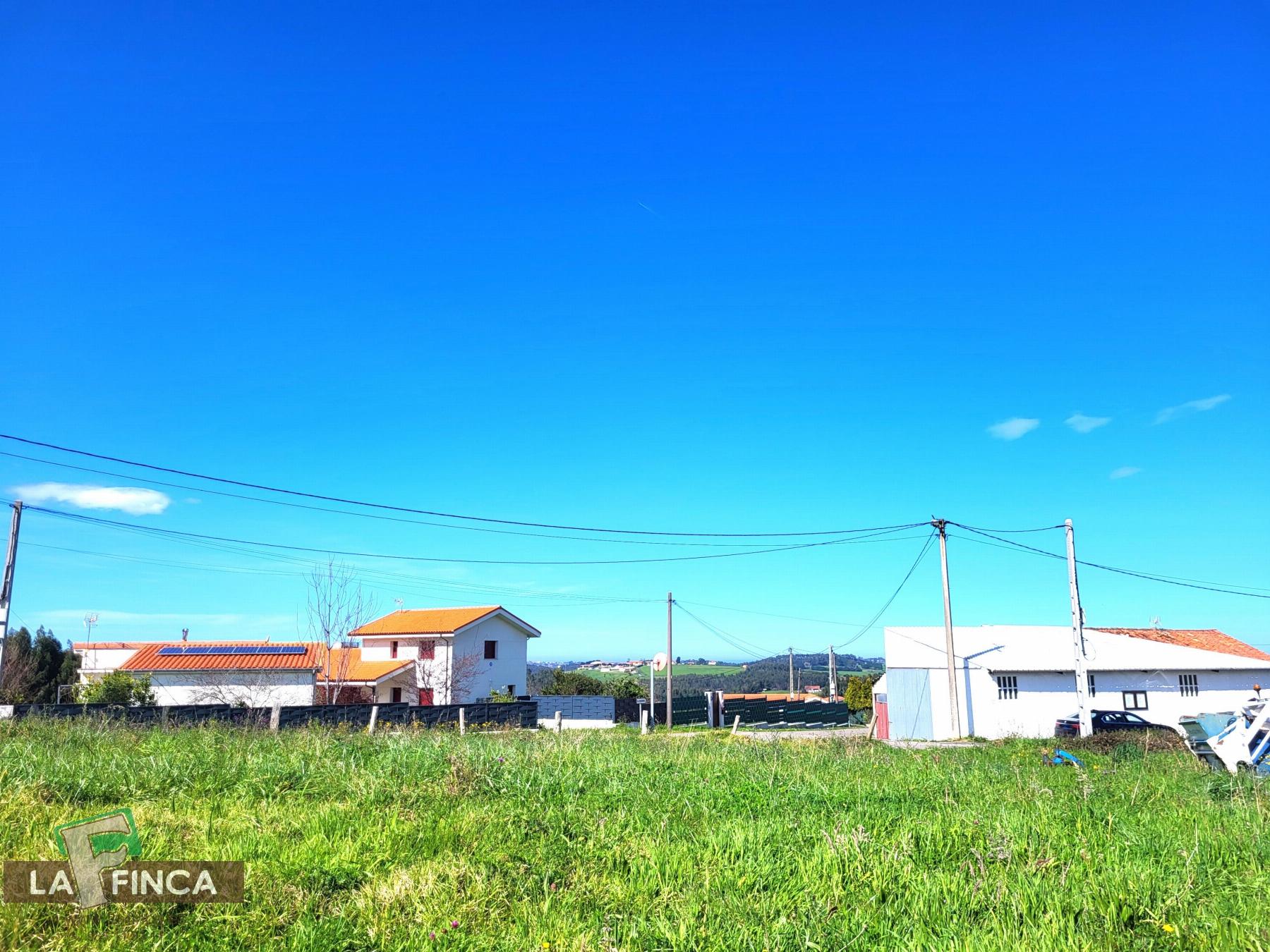 Venta de terreno en Candás