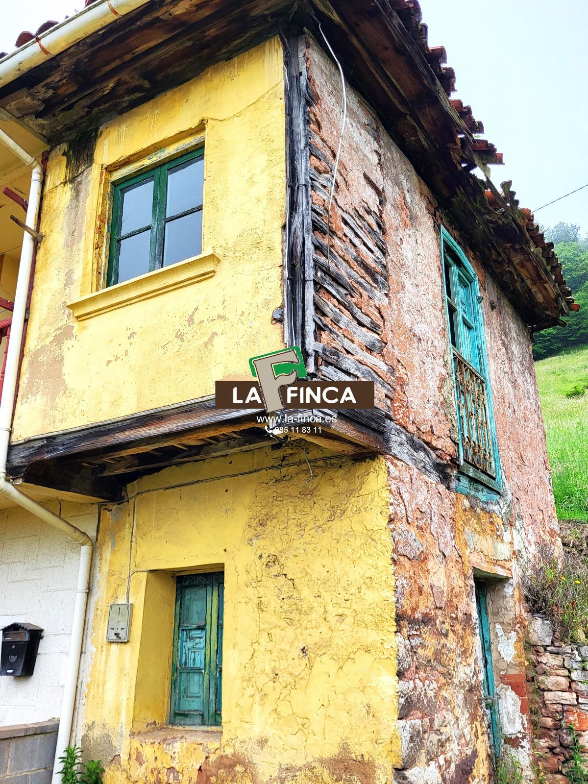 For sale of house in Morcín