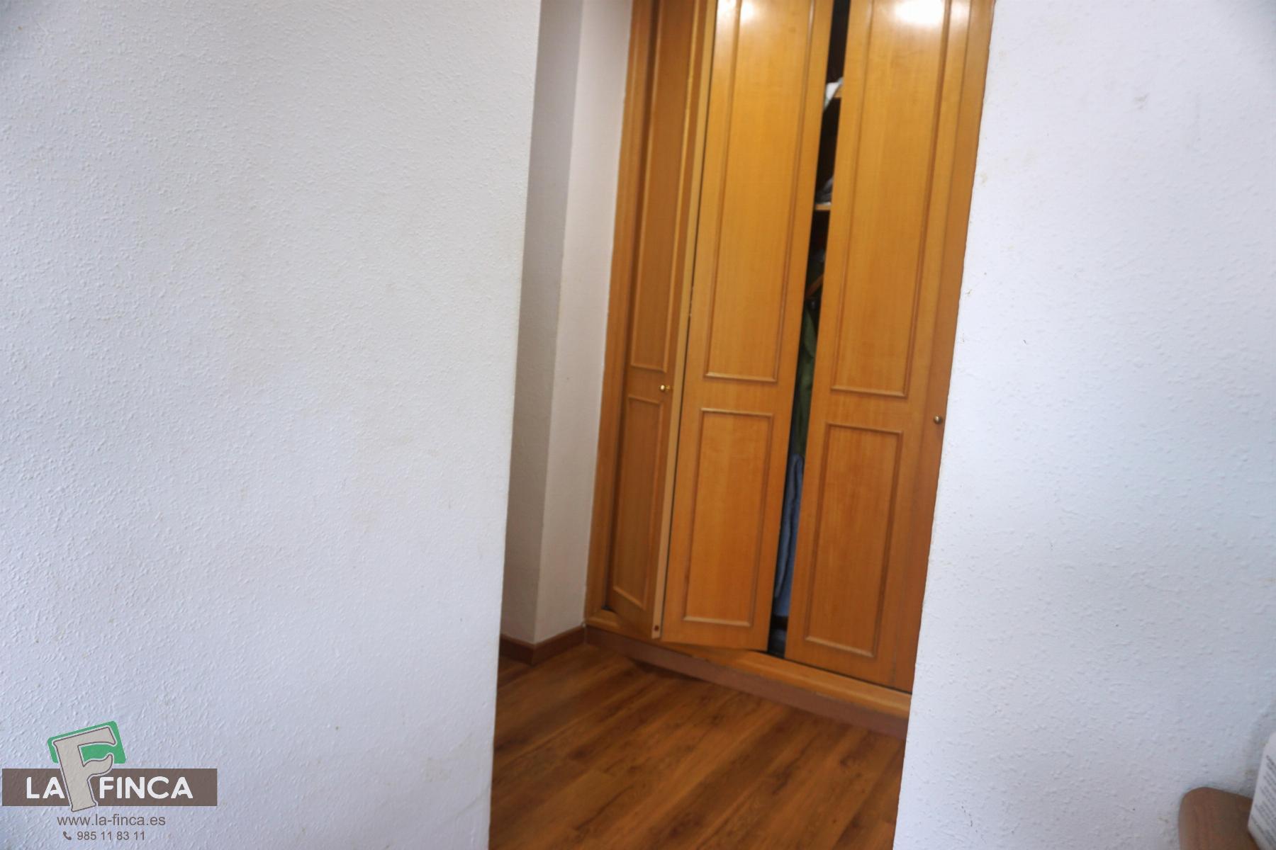 Venta de piso en Oviedo