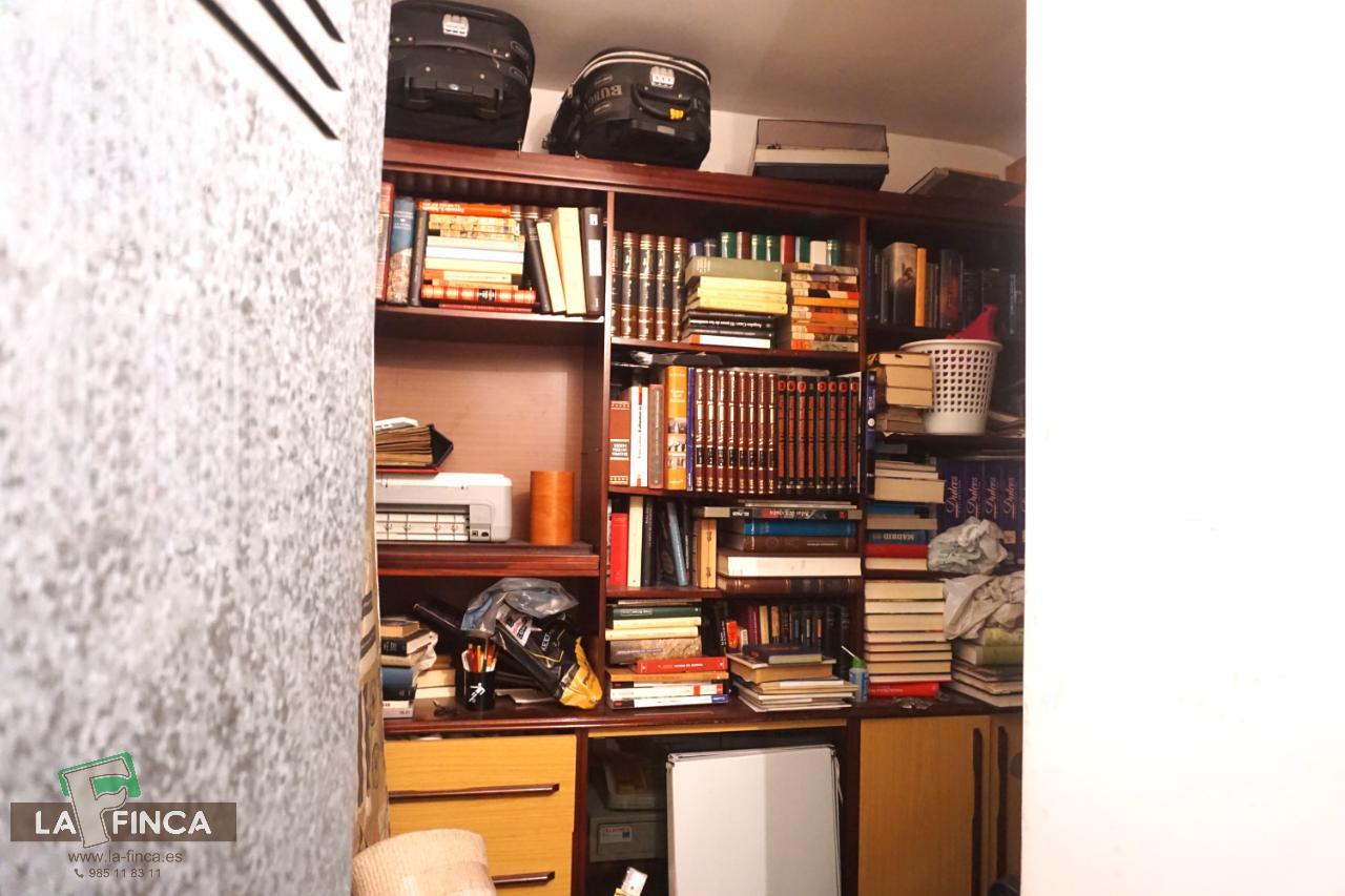 Venta de piso en Oviedo