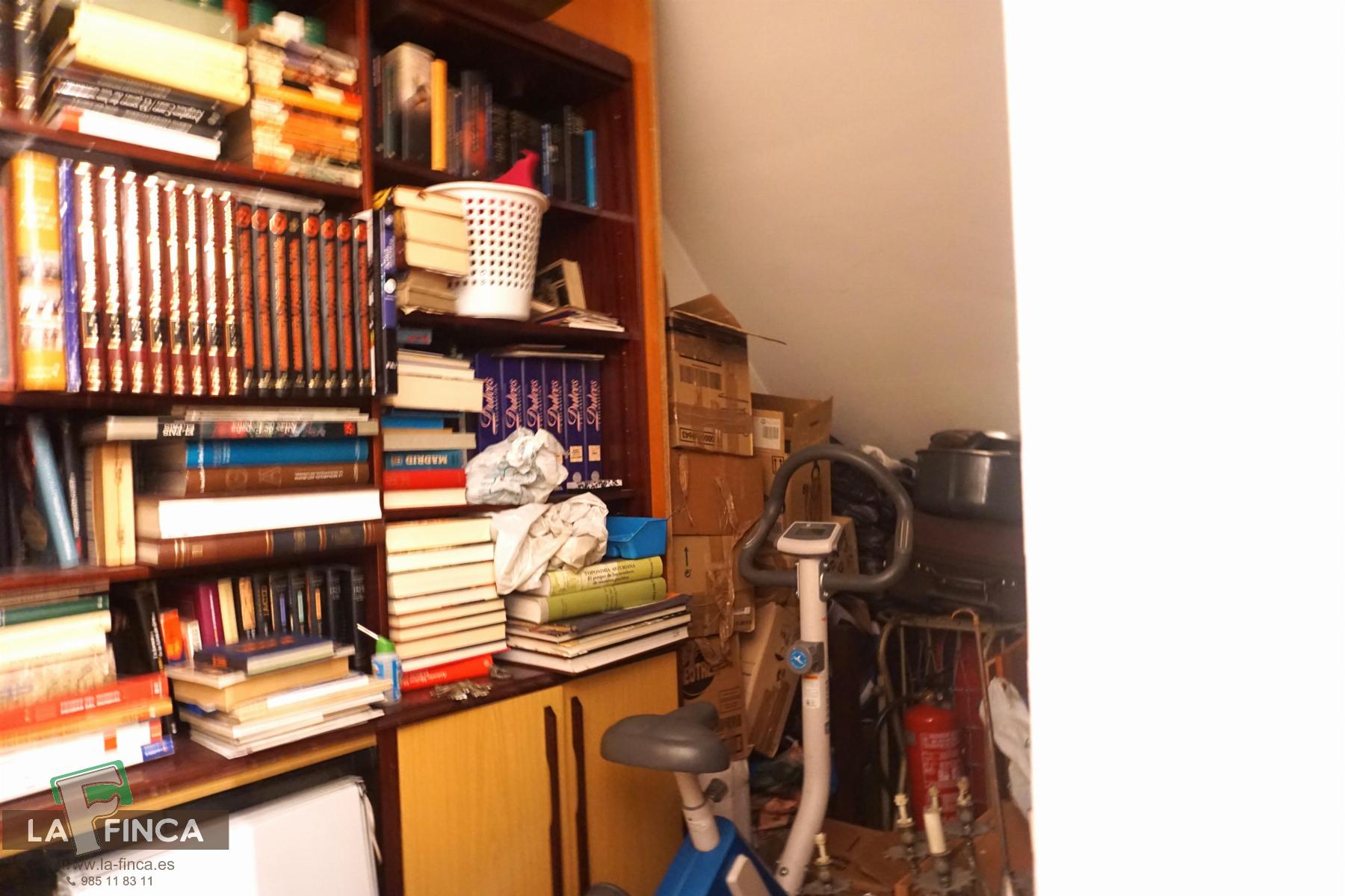 Venta de piso en Oviedo