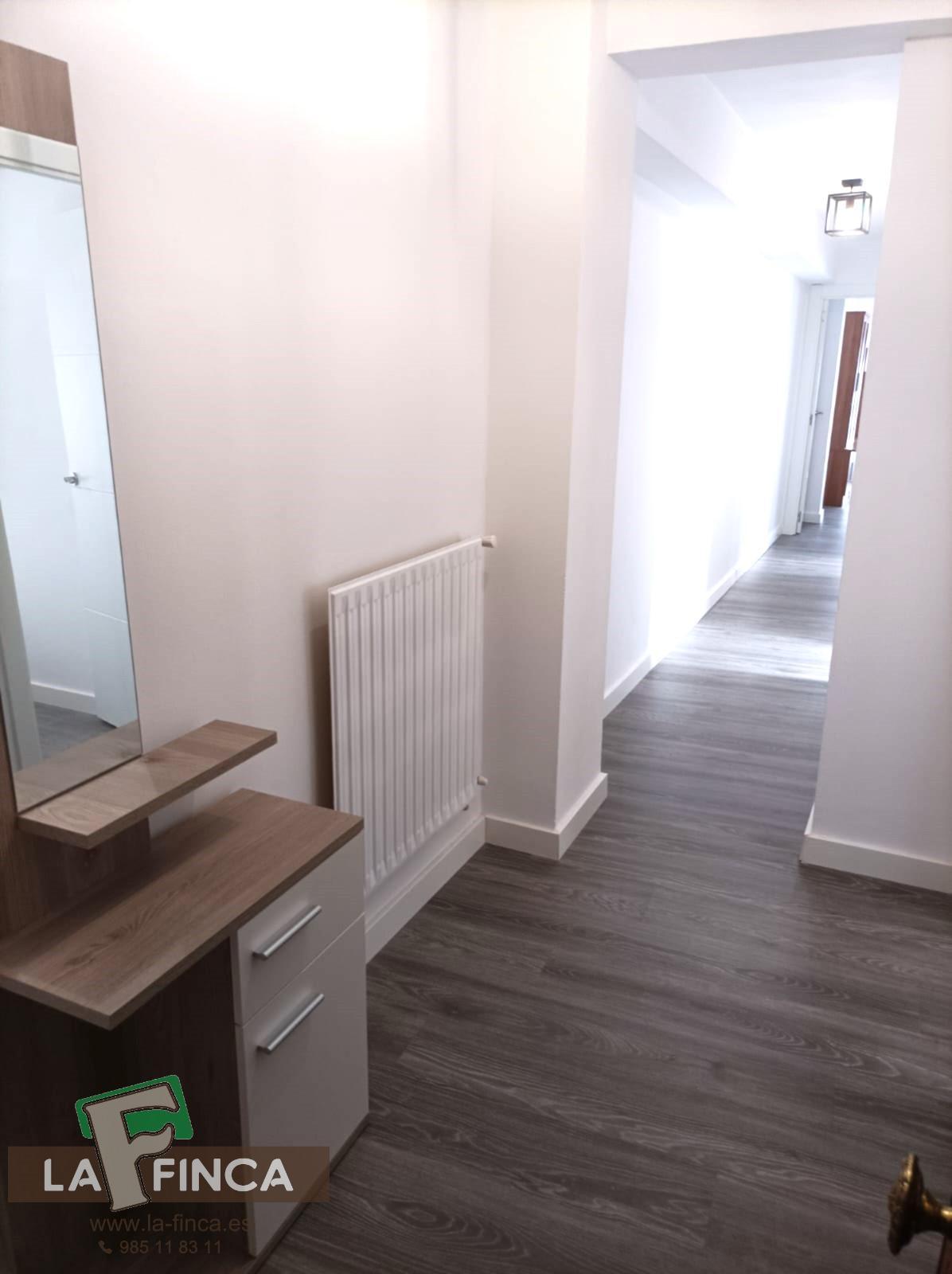 For sale of flat in Oviedo