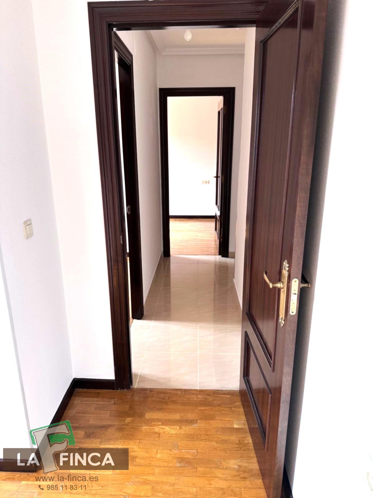 For sale of flat in Oviedo