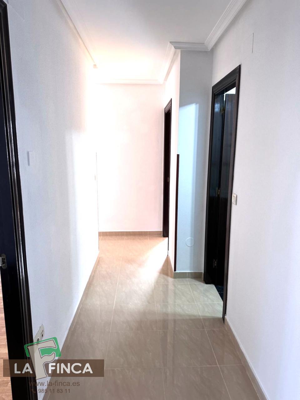 For sale of flat in Oviedo