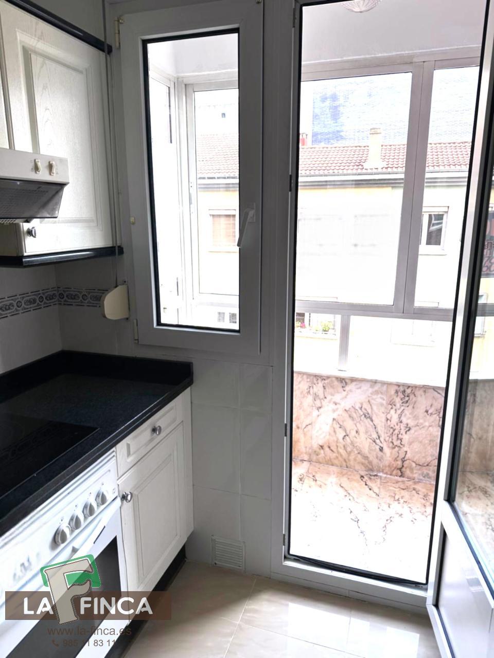 For sale of flat in Oviedo